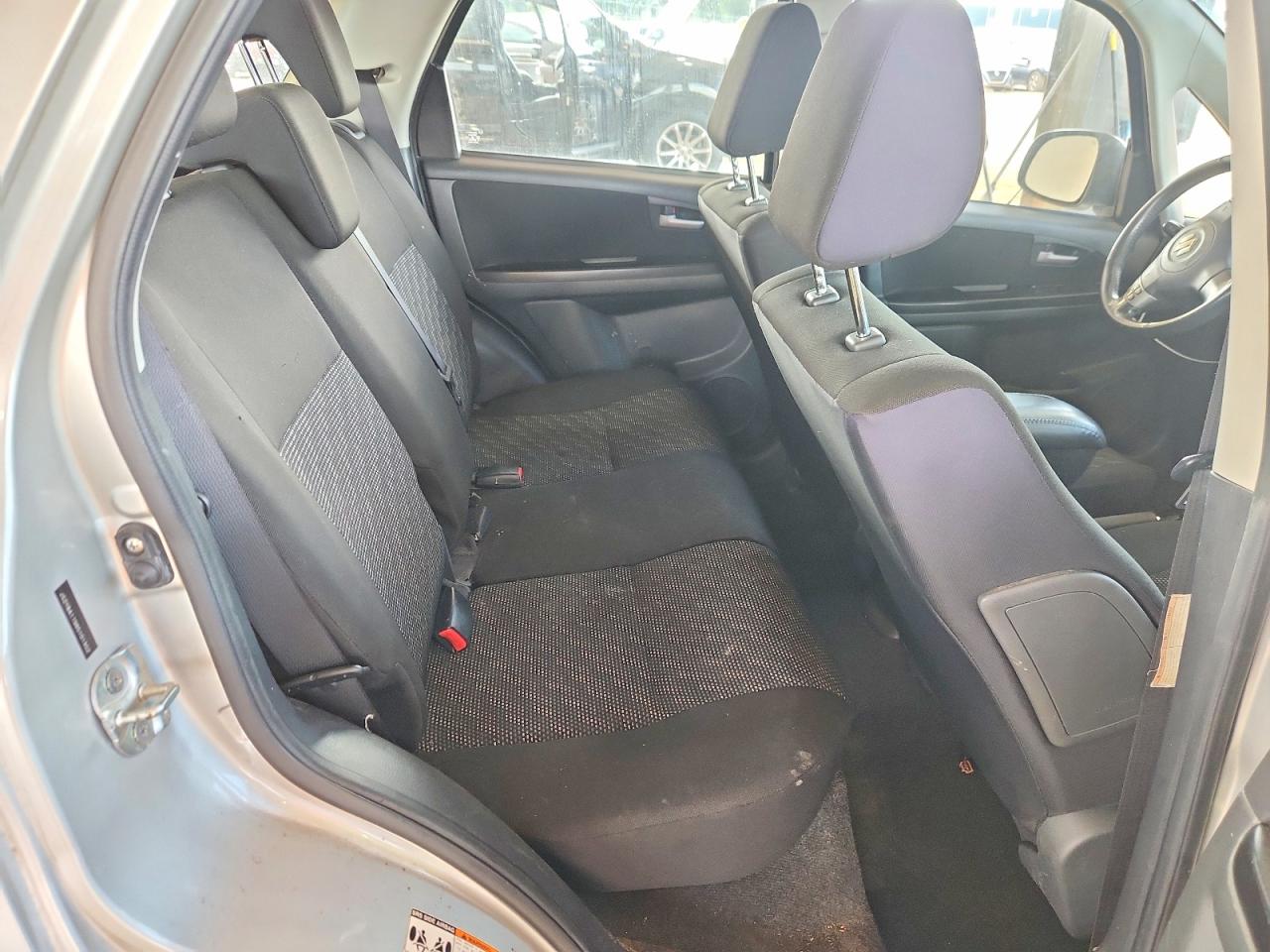 2008 Suzuki Sx4 Touring Silver vin: JS2YB417985101302