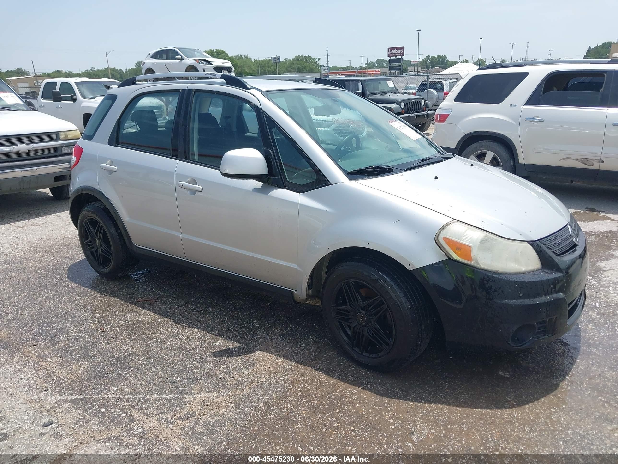 2008 Suzuki Sx4 Convenience/touring Silver vin: JS2YB417X85103267