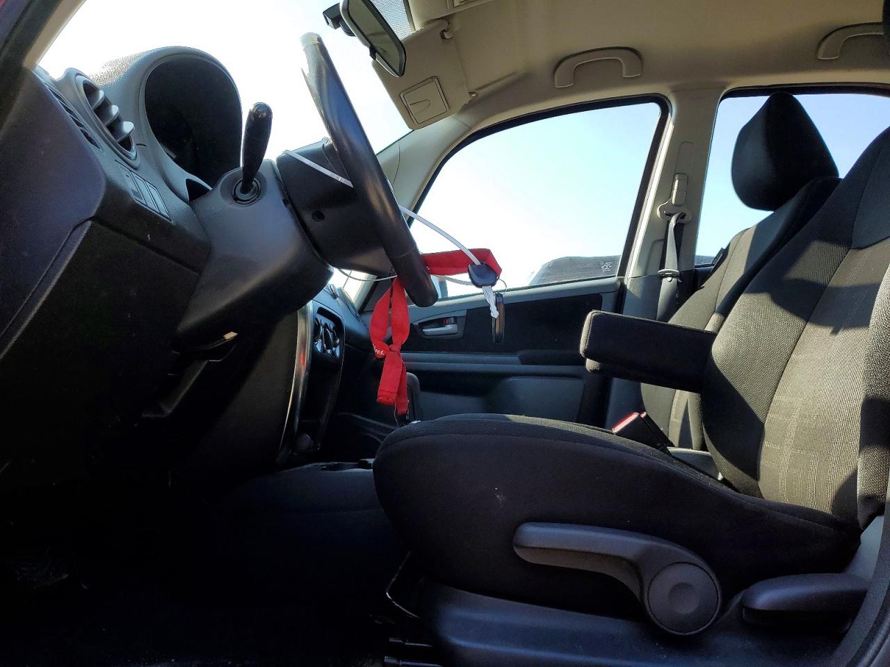 2011 Suzuki Sx4 Jx Orange vin: JS2YB5A23B6300891
