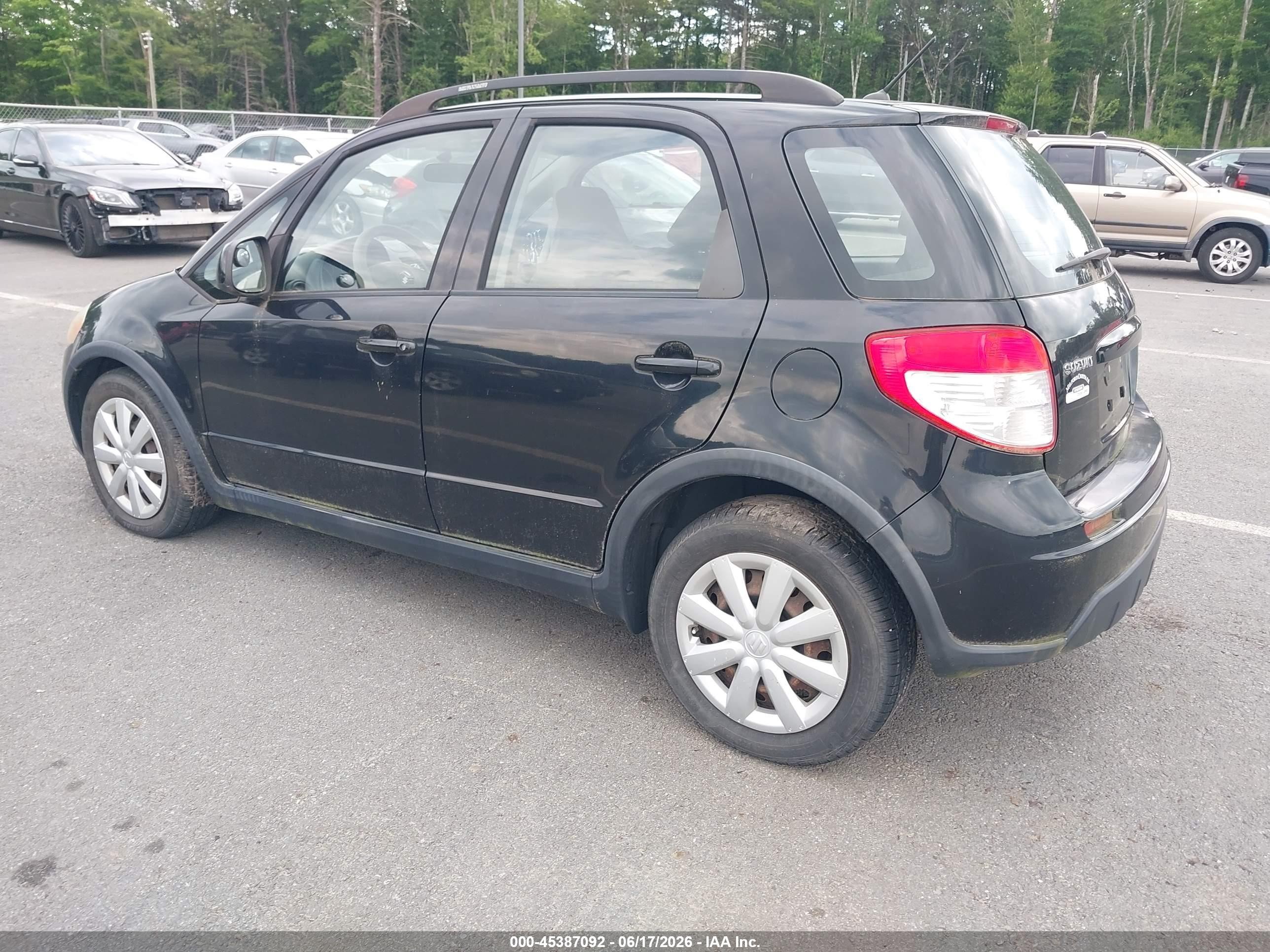 2010 Suzuki Sx4 Technology Черный vin: JS2YB5A30A6301195