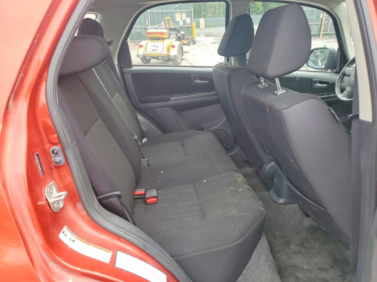 2011 Suzuki Sx4 Orange vin: JS2YB5A30B6301473