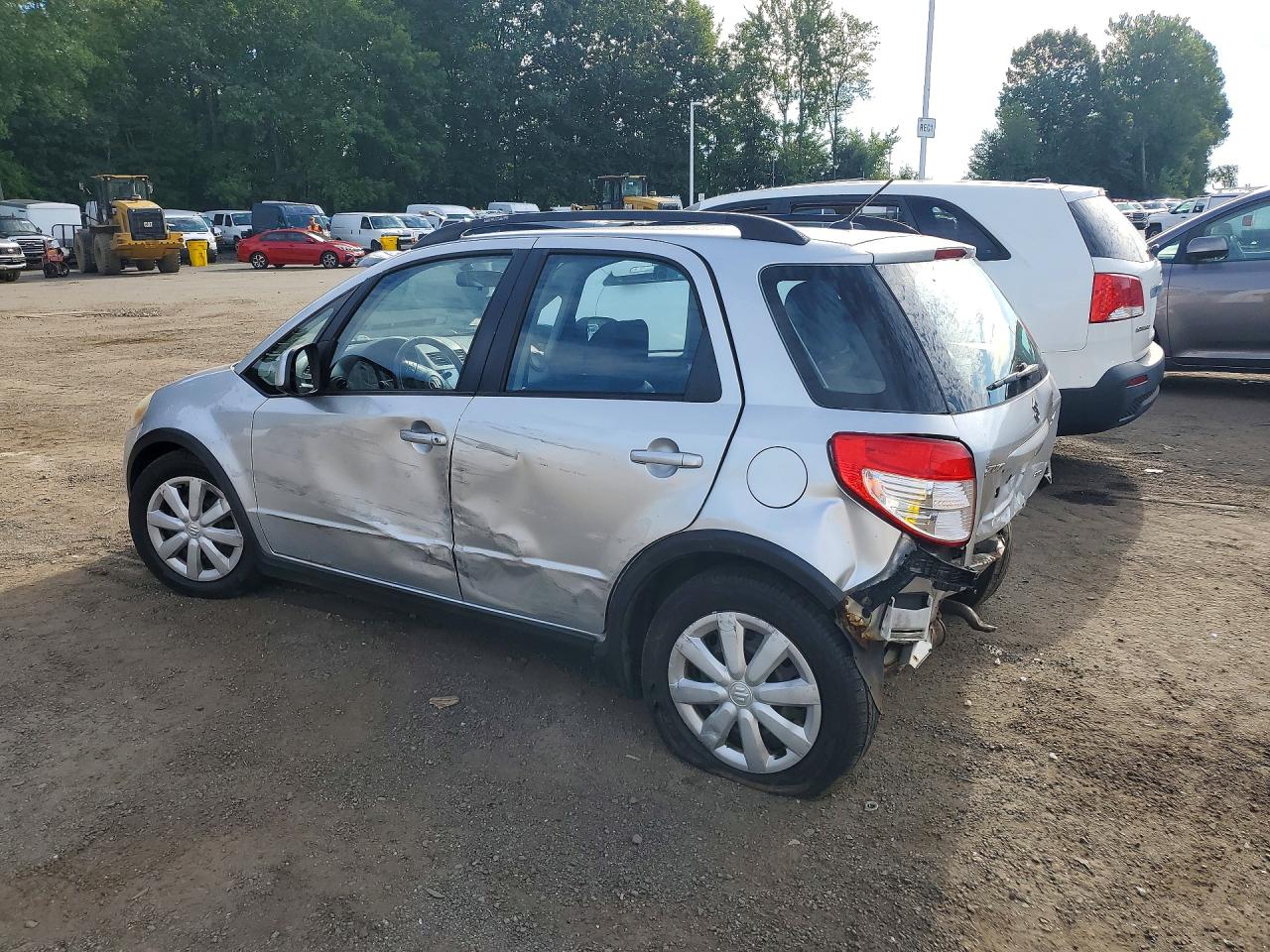 2011 Suzuki Sx4 Base Silver vin: JS2YB5A30B6305281