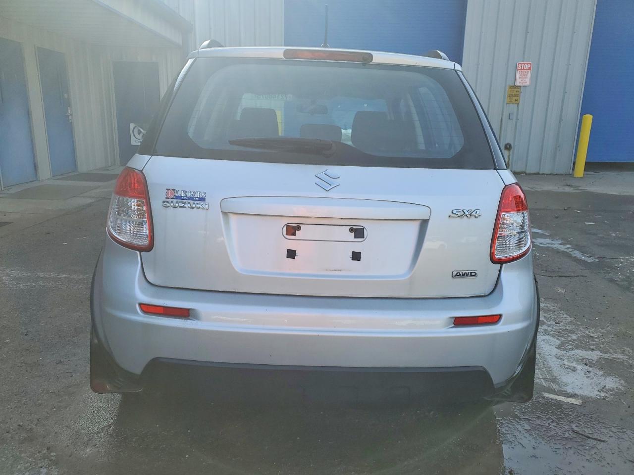 2010 Suzuki Sx4 Silver vin: JS2YB5A31A6300623