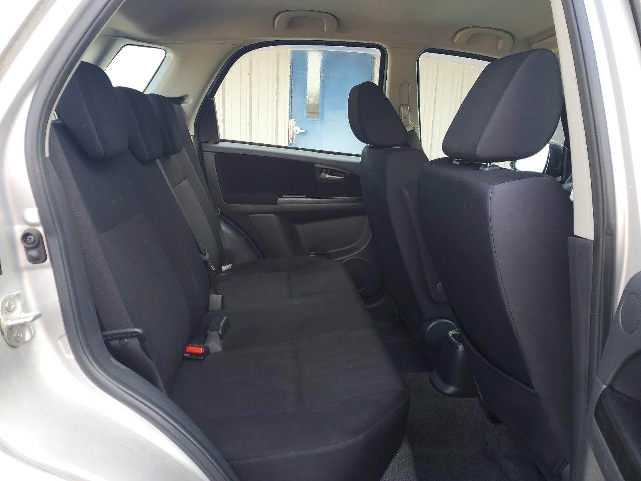 2010 Suzuki Sx4 Silver vin: JS2YB5A31A6300623