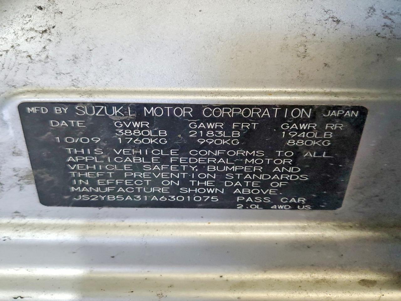2010 Suzuki Sx4 Silver vin: JS2YB5A31A6301075