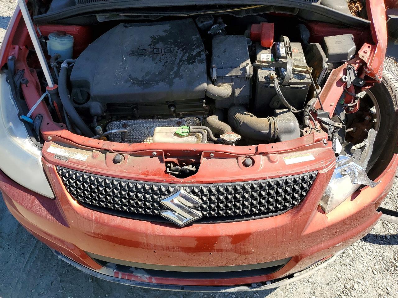 2011 Suzuki Sx4 Red vin: JS2YB5A31B6304947