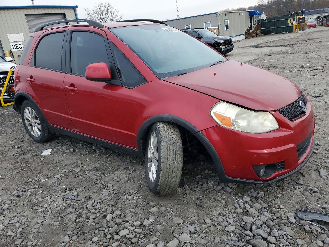 2013 Suzuki Sx4 Red vin: JS2YB5A31D6100684