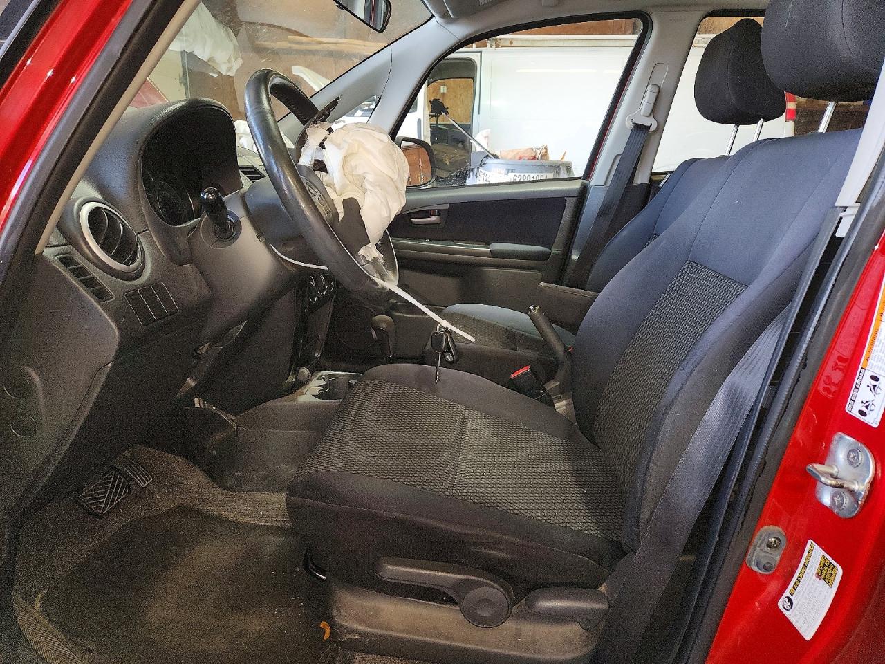2013 Suzuki Sx4 Red vin: JS2YB5A31D6100734