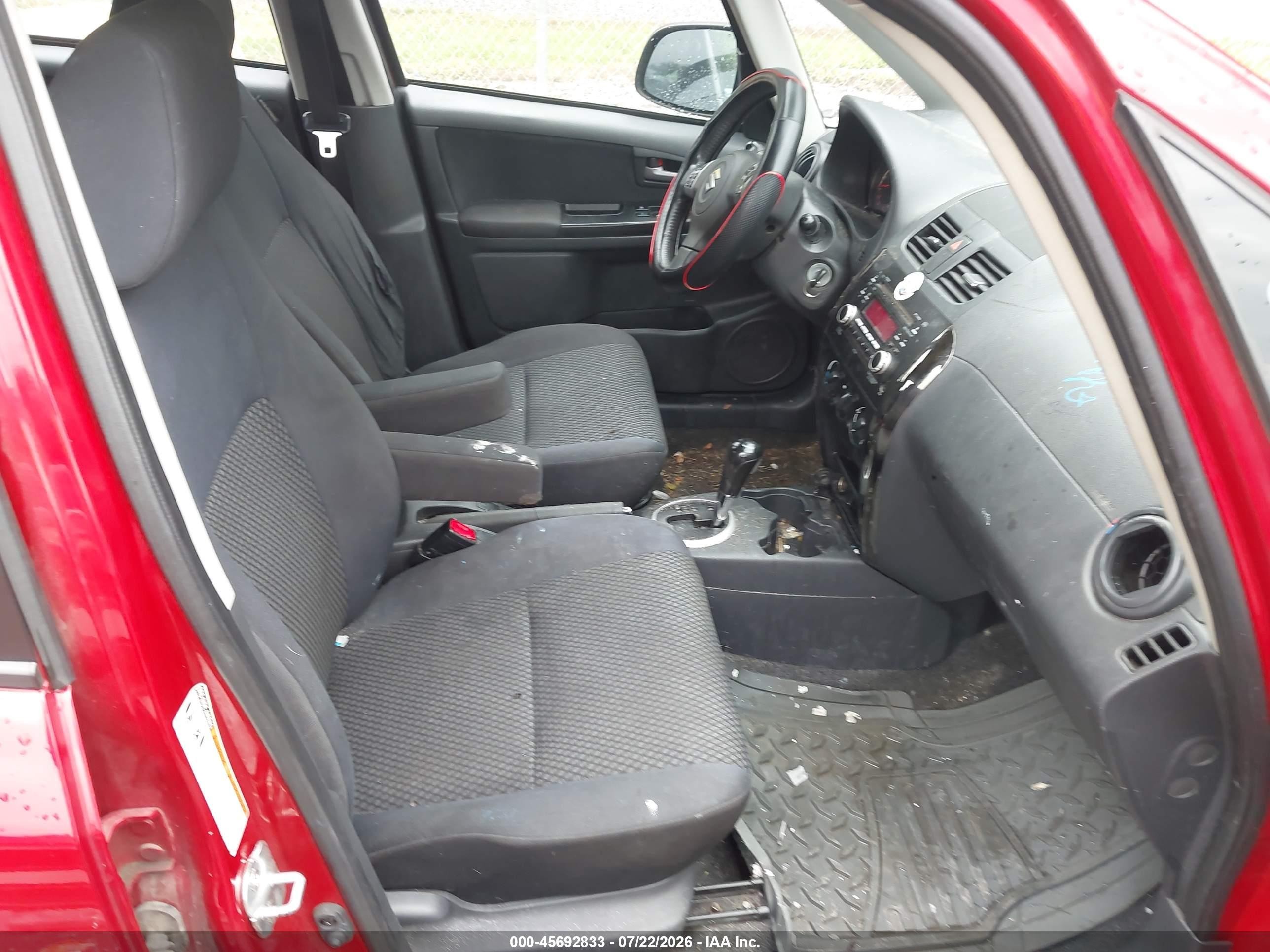 2013 Suzuki Sx4 Premium Red vin: JS2YB5A31D6102113