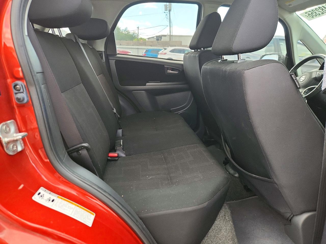 2012 Suzuki Sx4 Orange vin: JS2YB5A33C6307317
