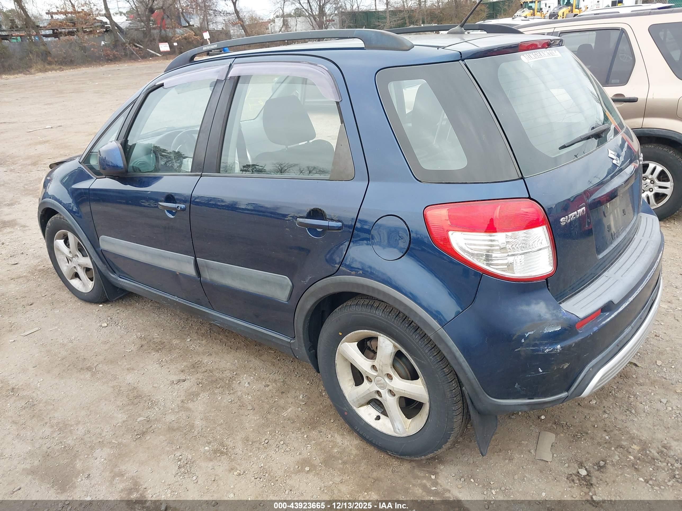 2010 Suzuki Sx4 Technology Blue vin: JS2YB5A35A6310104