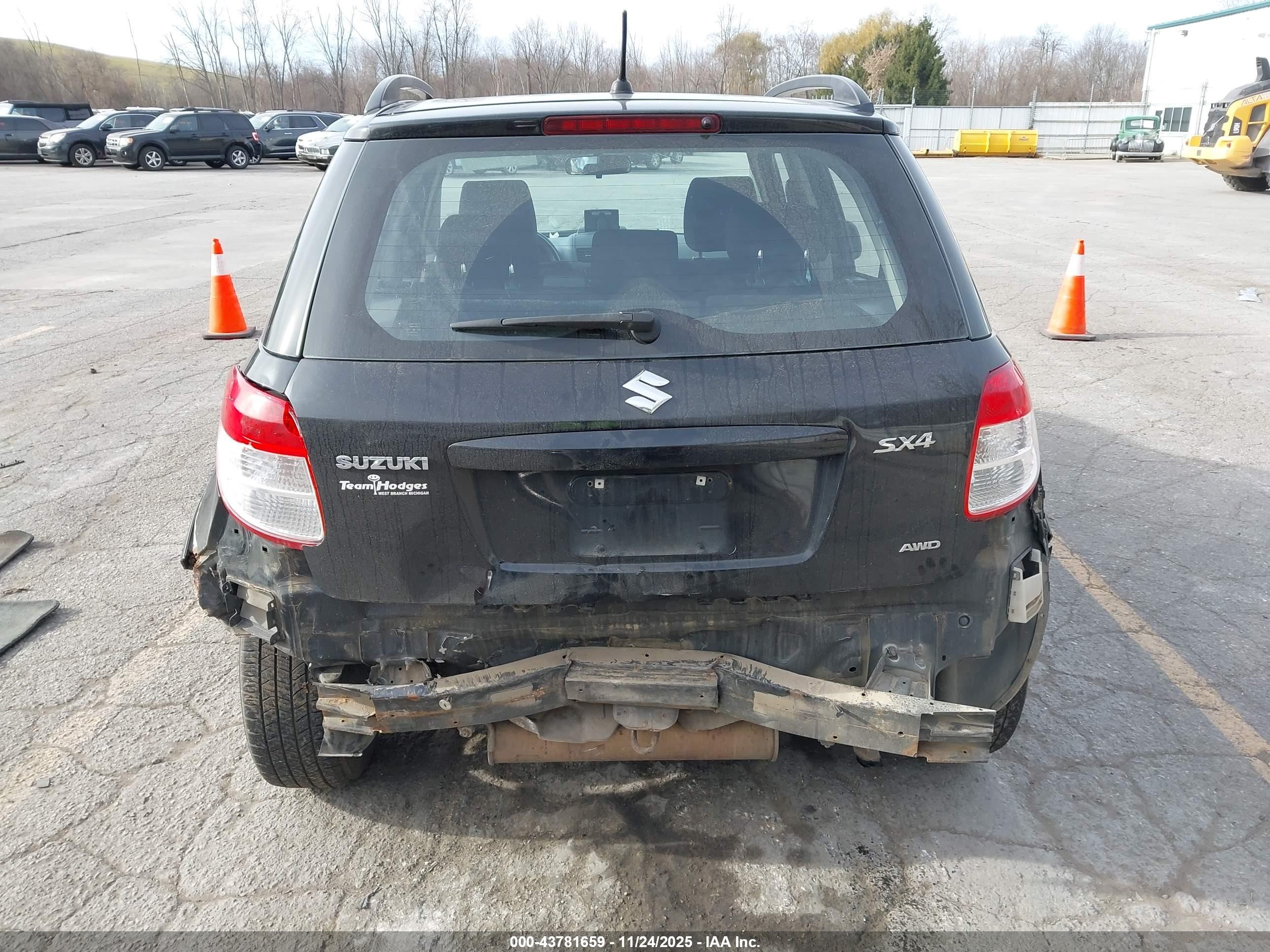 2011 Suzuki Sx4 Premium/tech Valu Pkg (nav) Black vin: JS2YB5A35B6303865