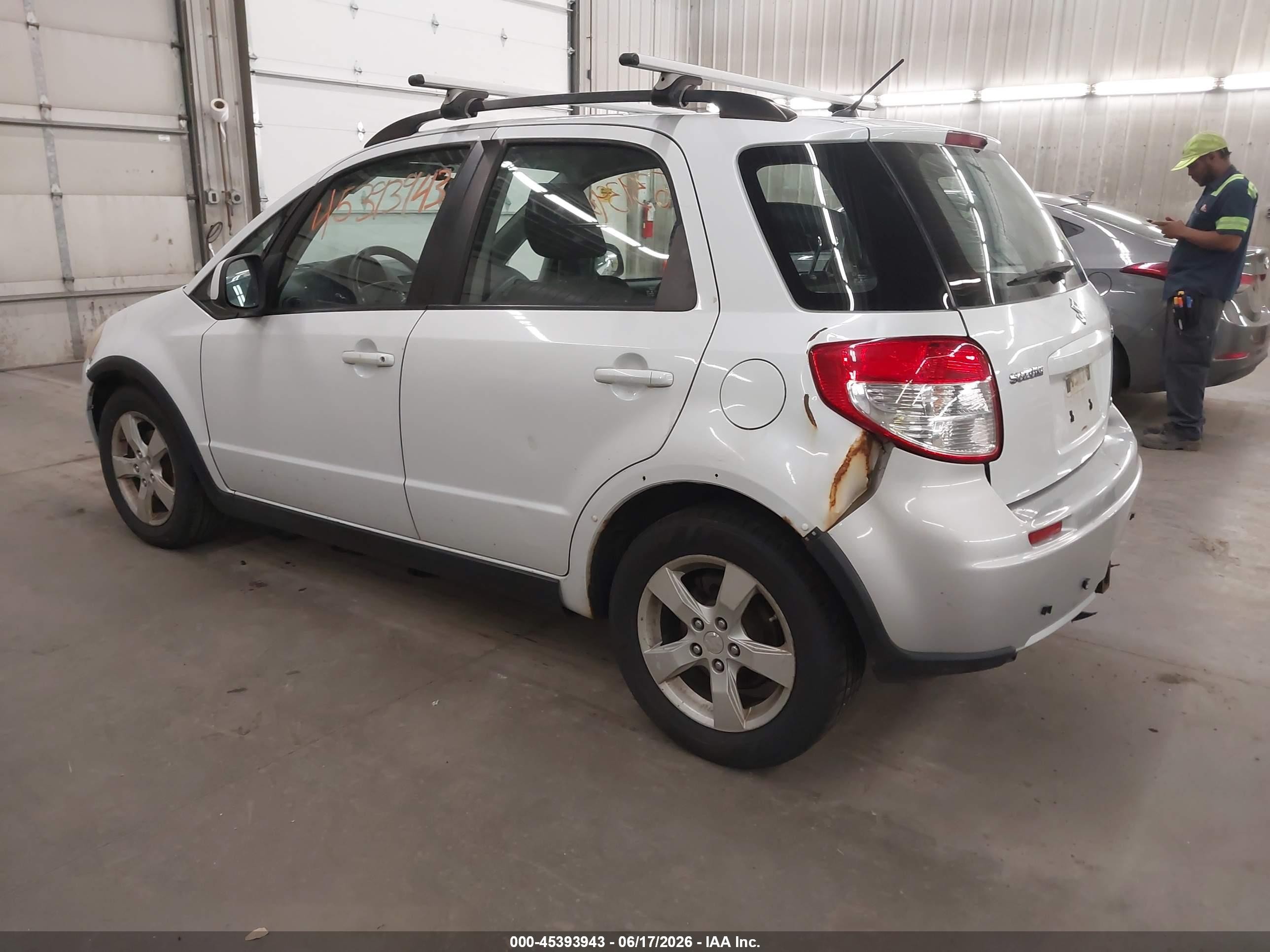 2012 Suzuki Sx4 Premium/tech Valu Pkg (nav) White vin: JS2YB5A35C6304872