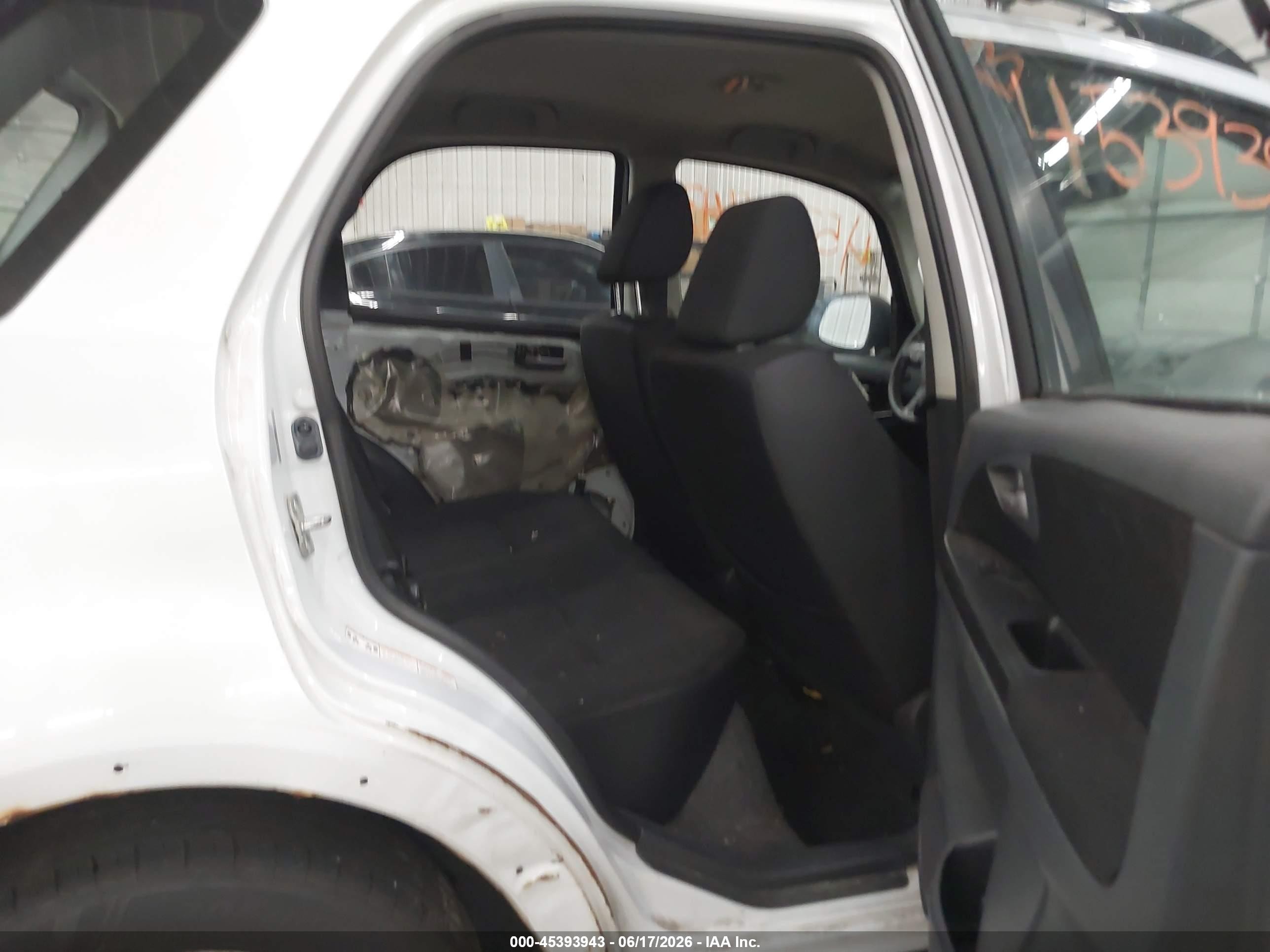 2012 Suzuki Sx4 Premium/tech Valu Pkg (nav) White vin: JS2YB5A35C6304872
