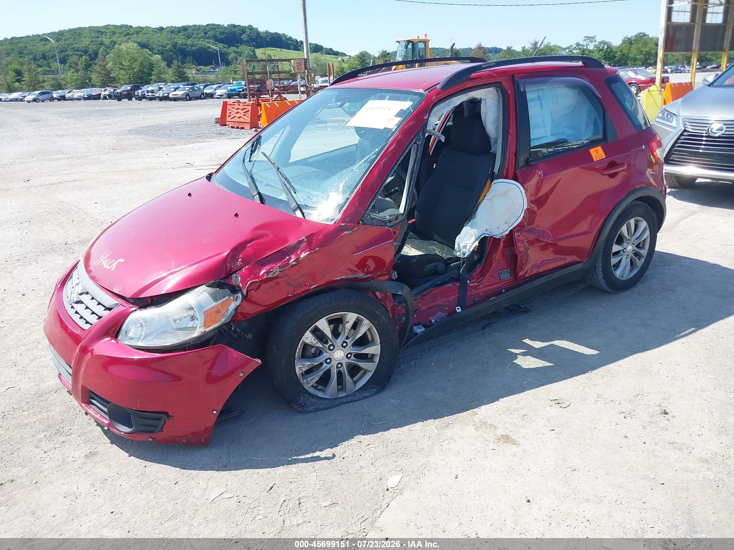 2013 Suzuki Sx4 Premium Red vin: JS2YB5A35D6100588