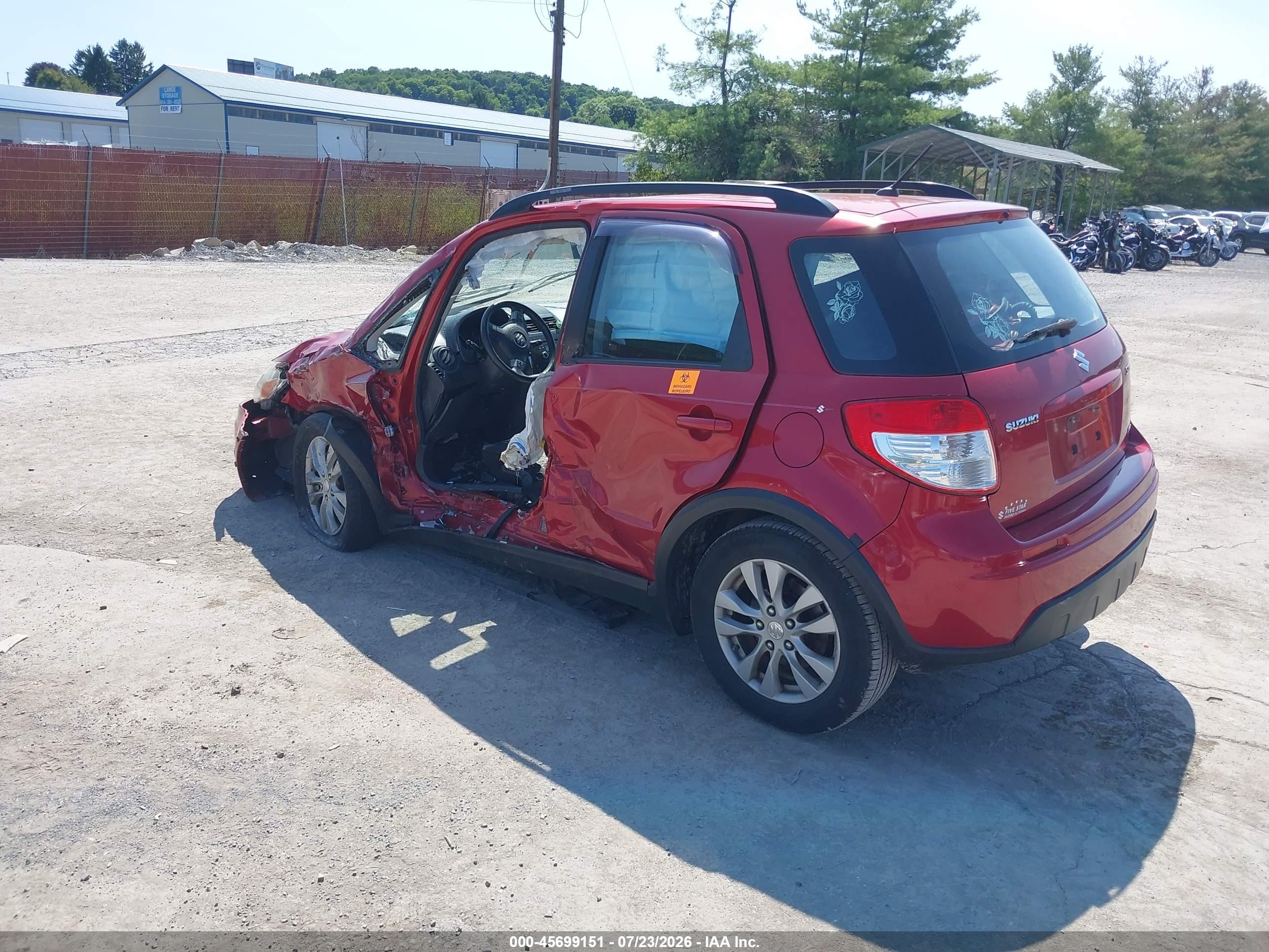 2013 Suzuki Sx4 Premium Red vin: JS2YB5A35D6100588