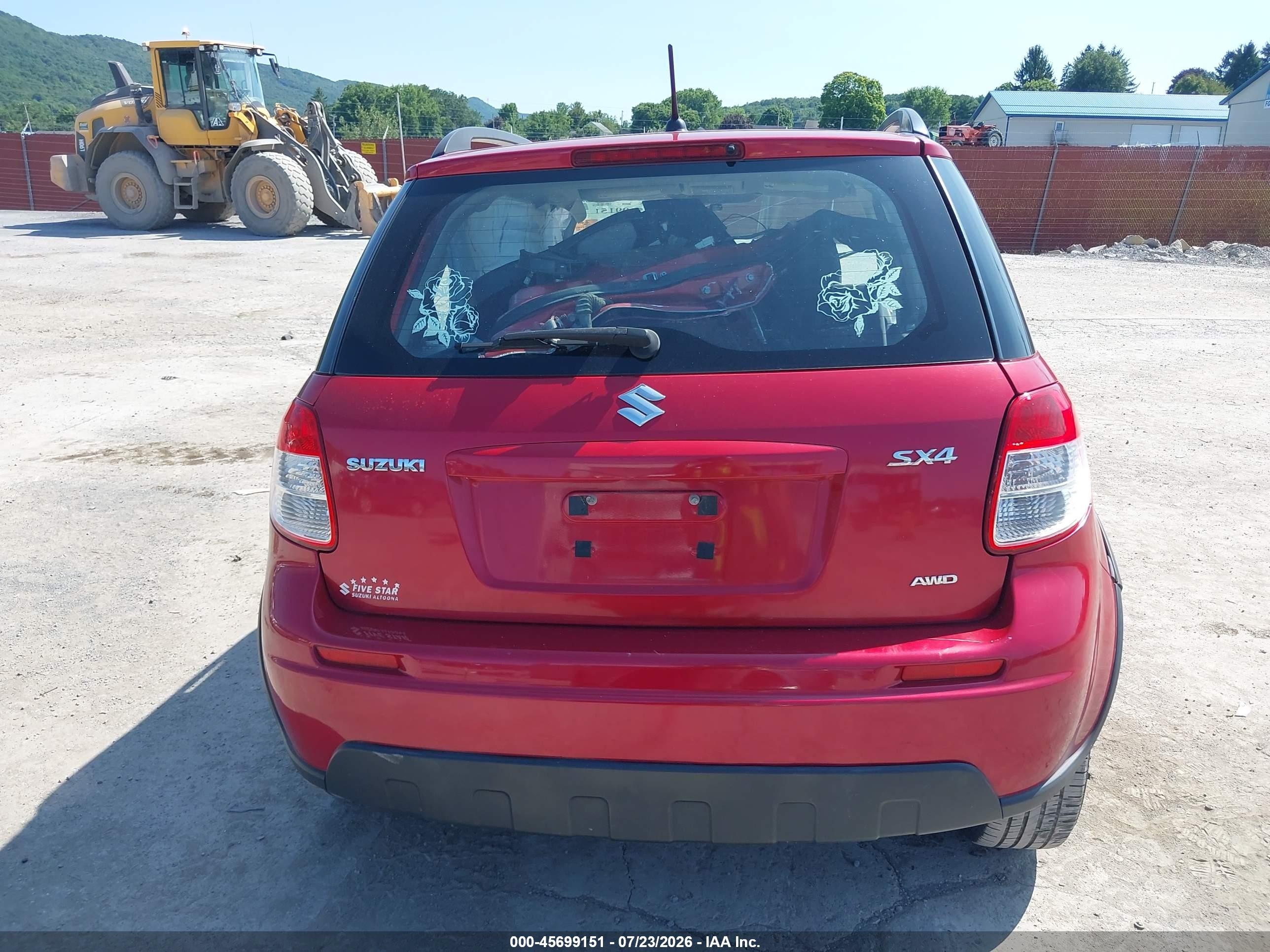 2013 Suzuki Sx4 Premium Red vin: JS2YB5A35D6100588