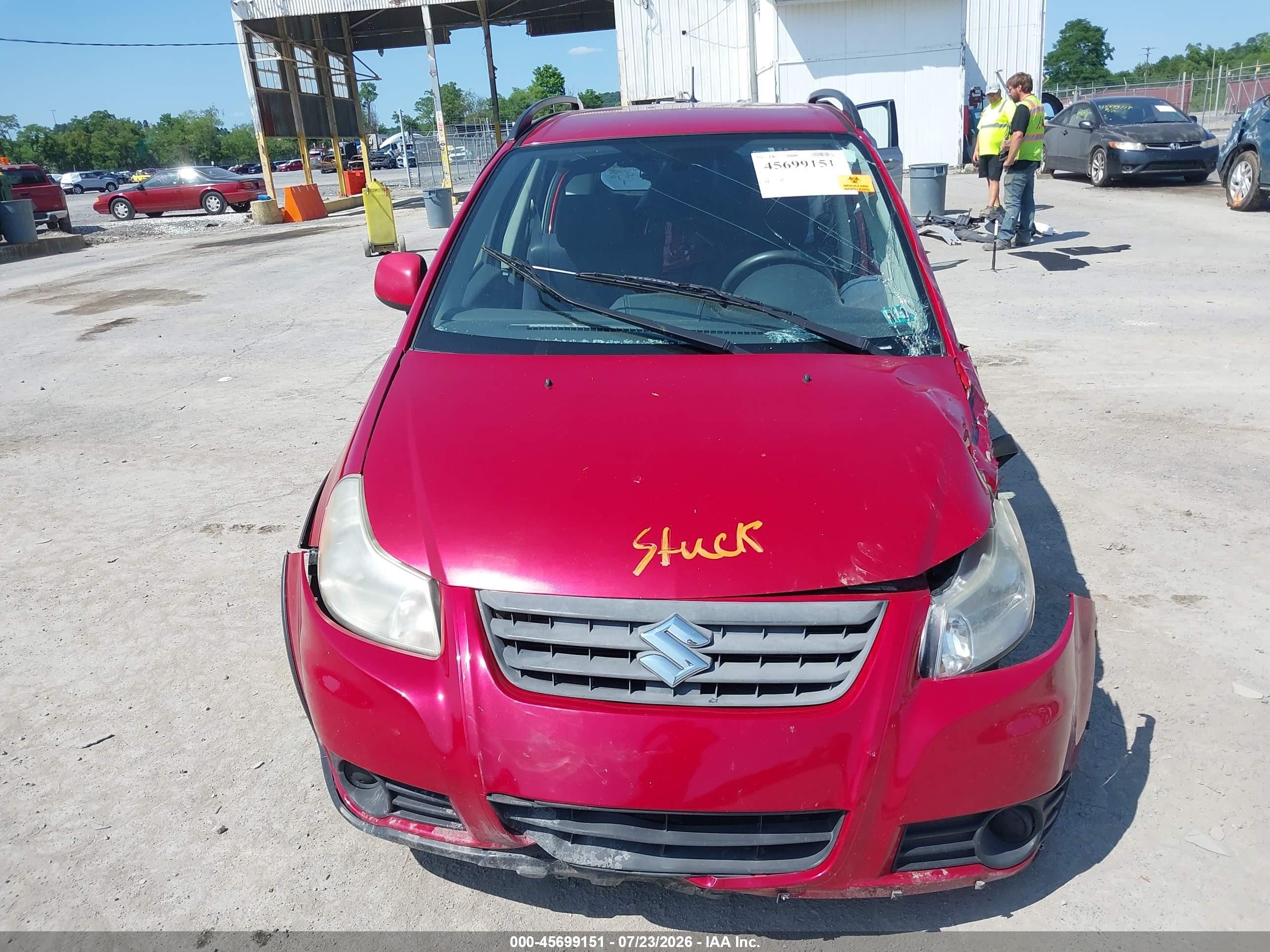 2013 Suzuki Sx4 Premium Red vin: JS2YB5A35D6100588