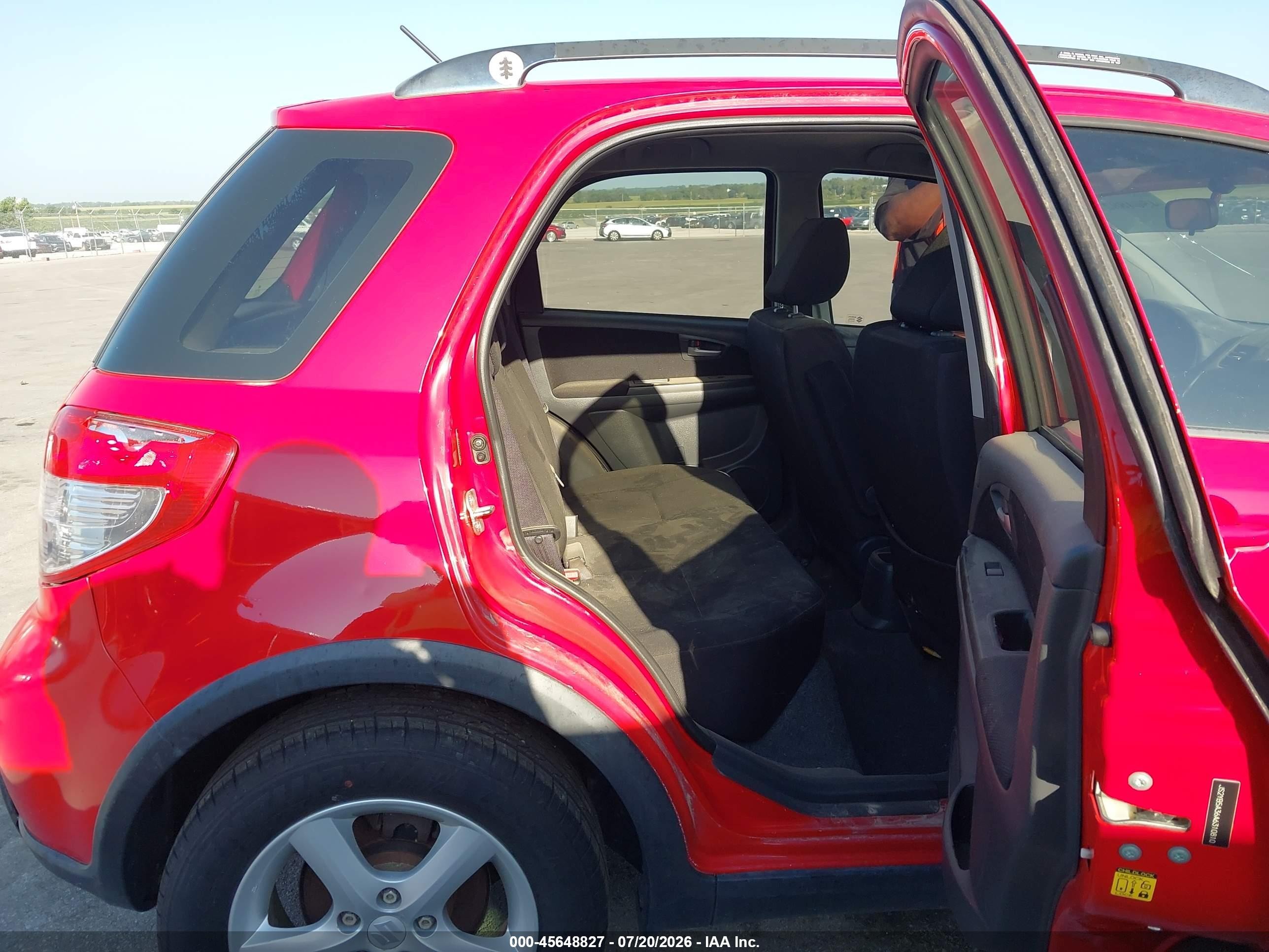 2010 Suzuki Sx4 Technology Red vin: JS2YB5A36A6310810