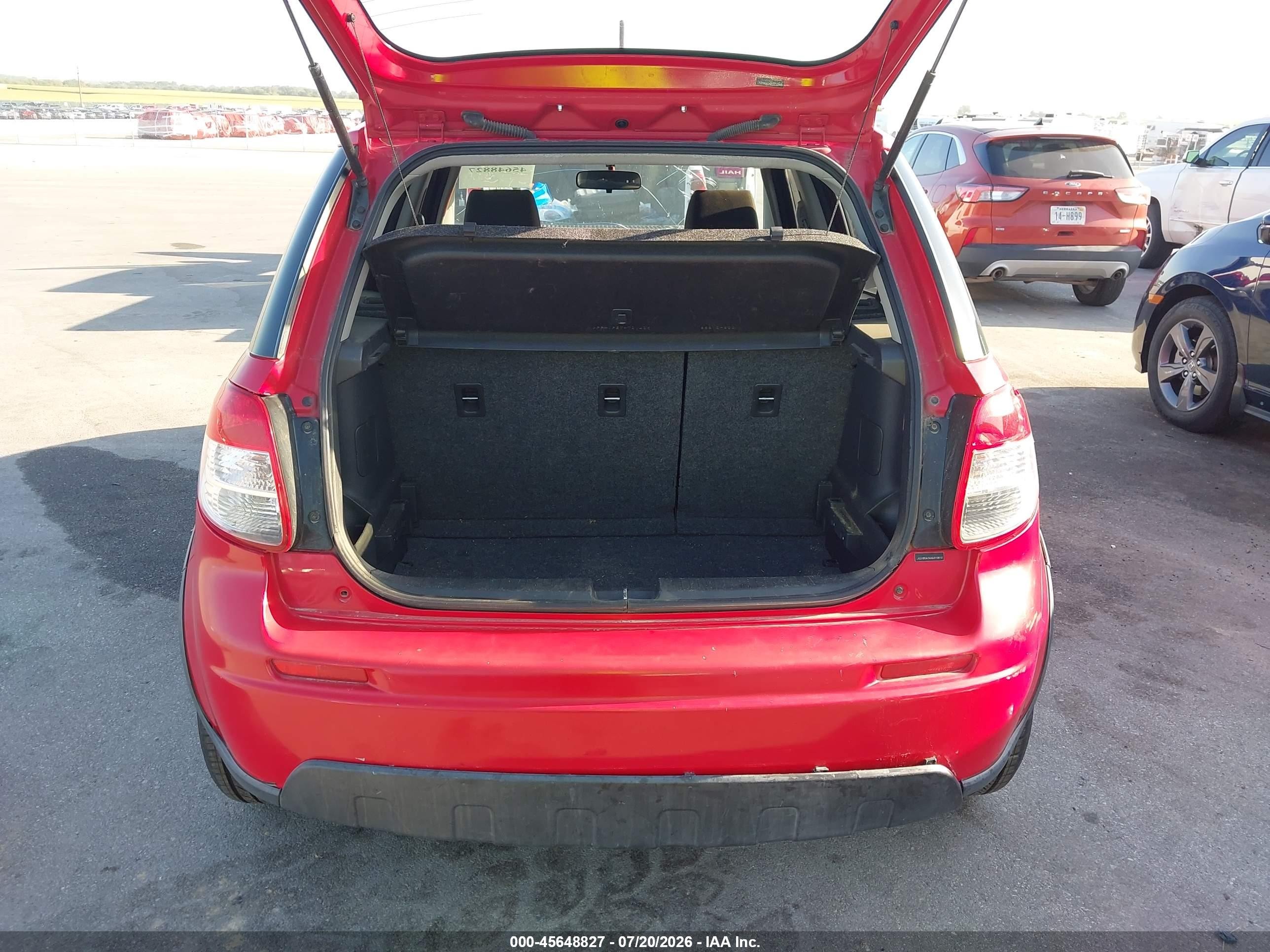 2010 Suzuki Sx4 Technology Red vin: JS2YB5A36A6310810
