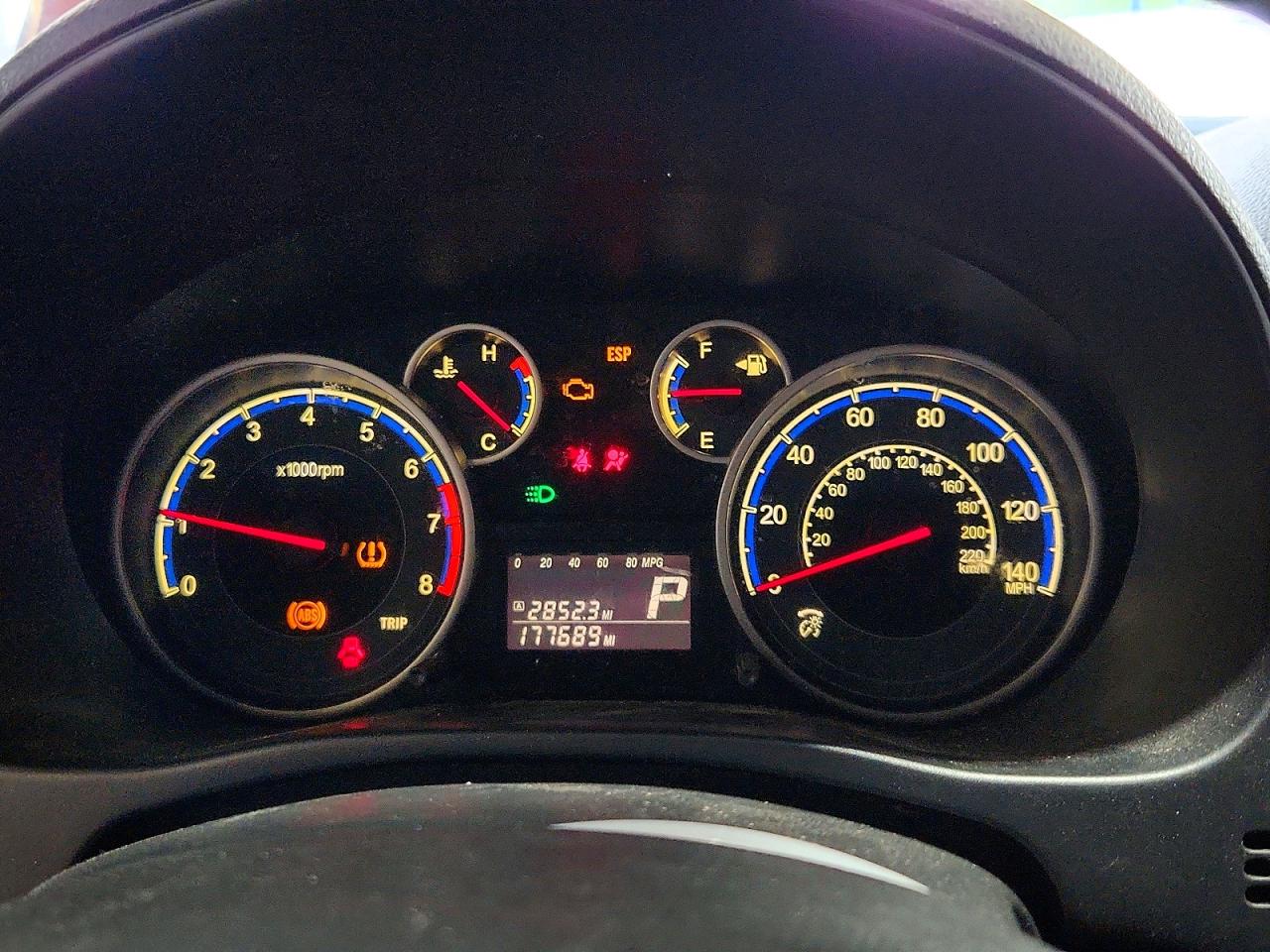 2010 Suzuki Sx4 Orange vin: JS2YB5A36A6311441