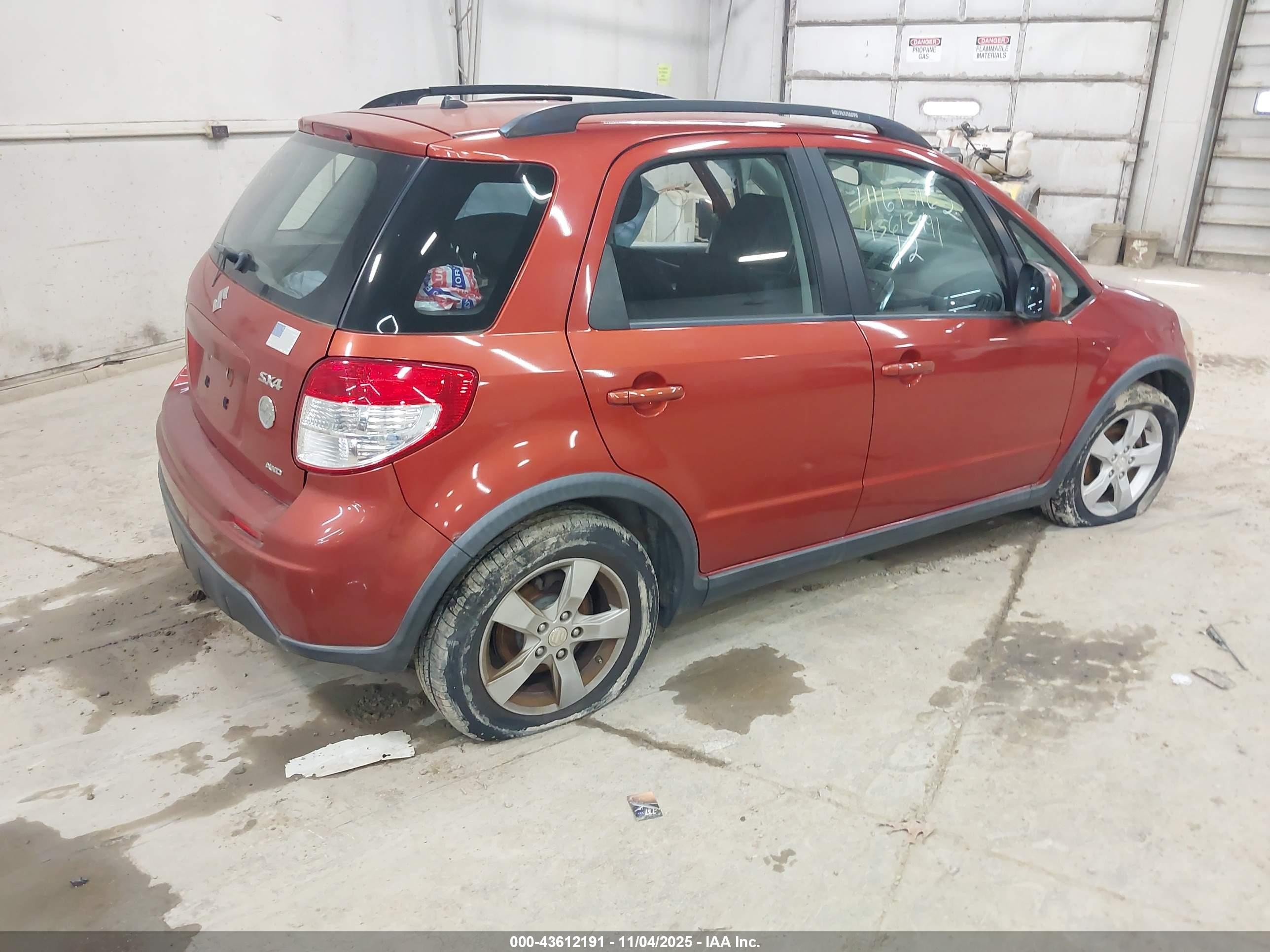 2012 Suzuki Sx4   Orange vin: JS2YB5A36C6302516