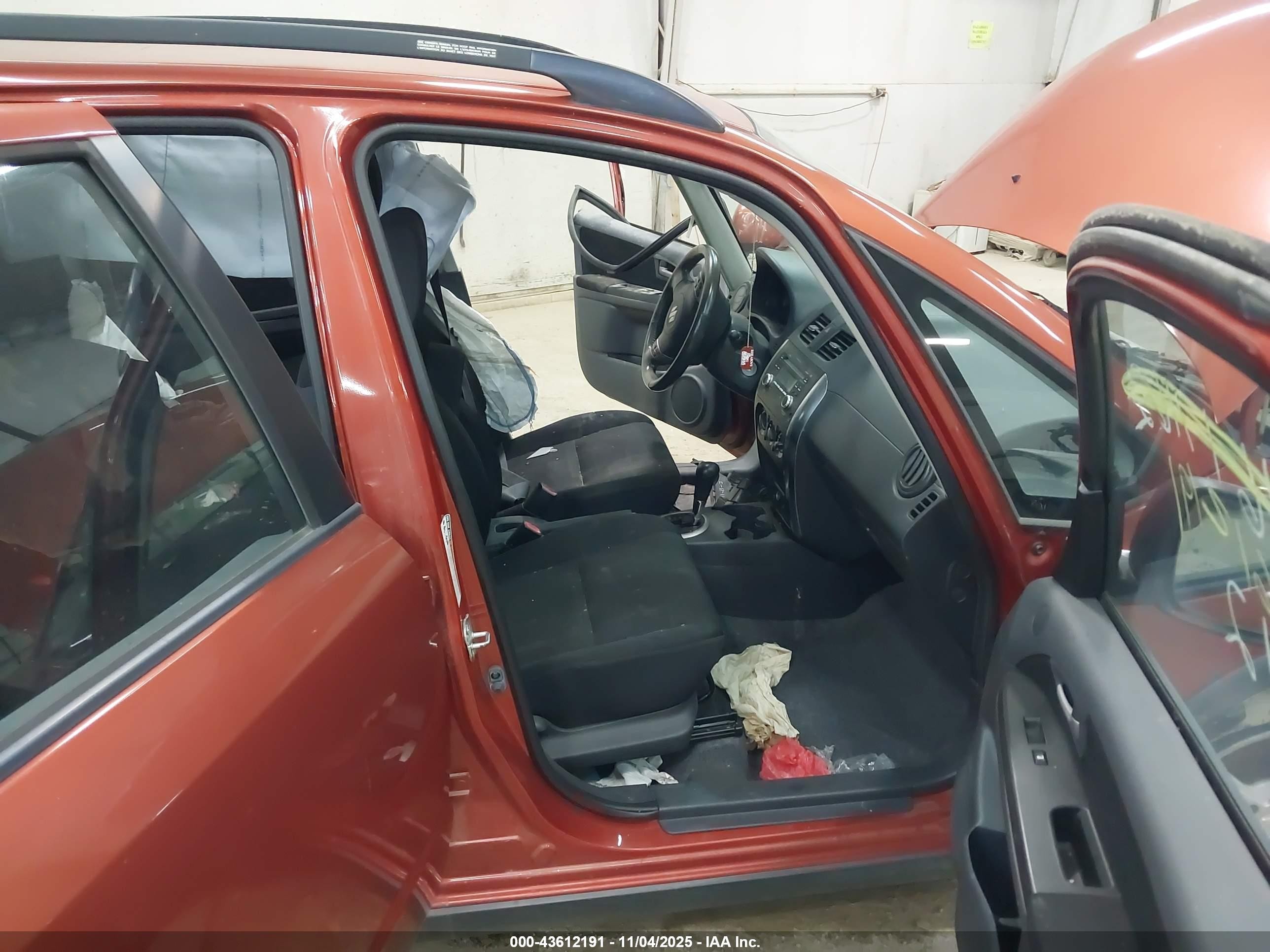 2012 Suzuki Sx4   Orange vin: JS2YB5A36C6302516