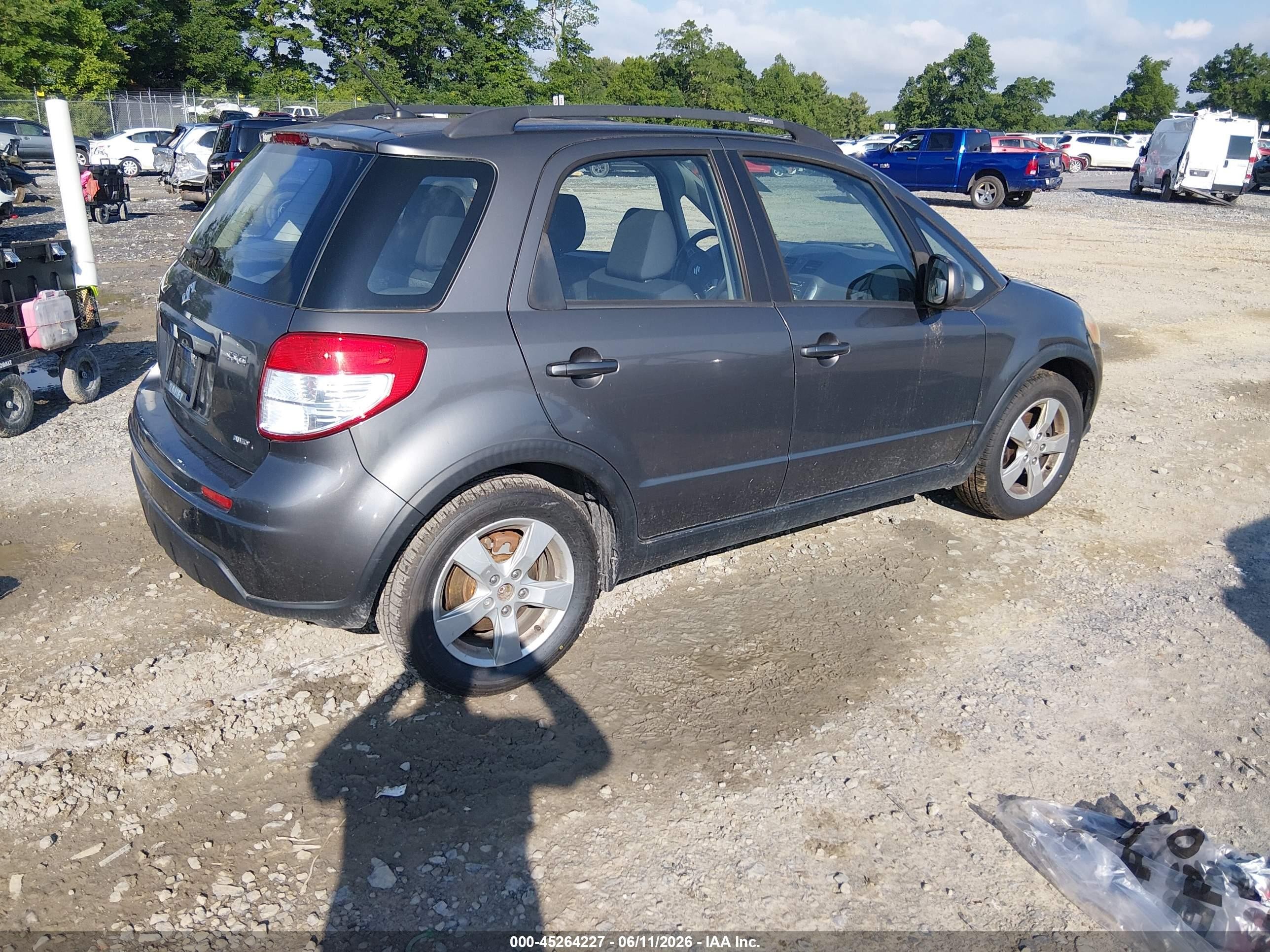 2012 Suzuki Sx4 Premium/tech Valu Pkg (nav) Pewter vin: JS2YB5A37C6307840