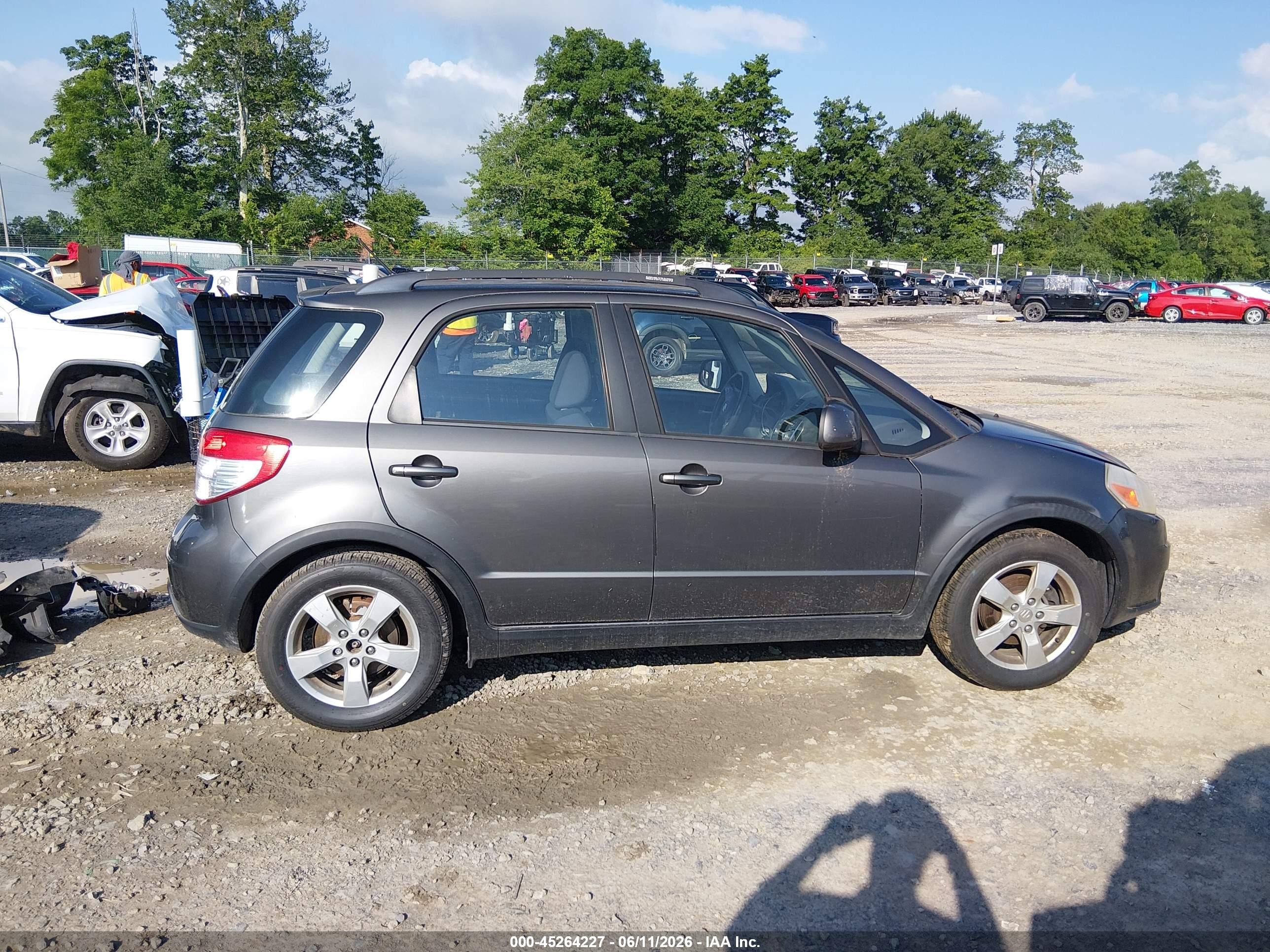 2012 Suzuki Sx4 Premium/tech Valu Pkg (nav) Pewter vin: JS2YB5A37C6307840