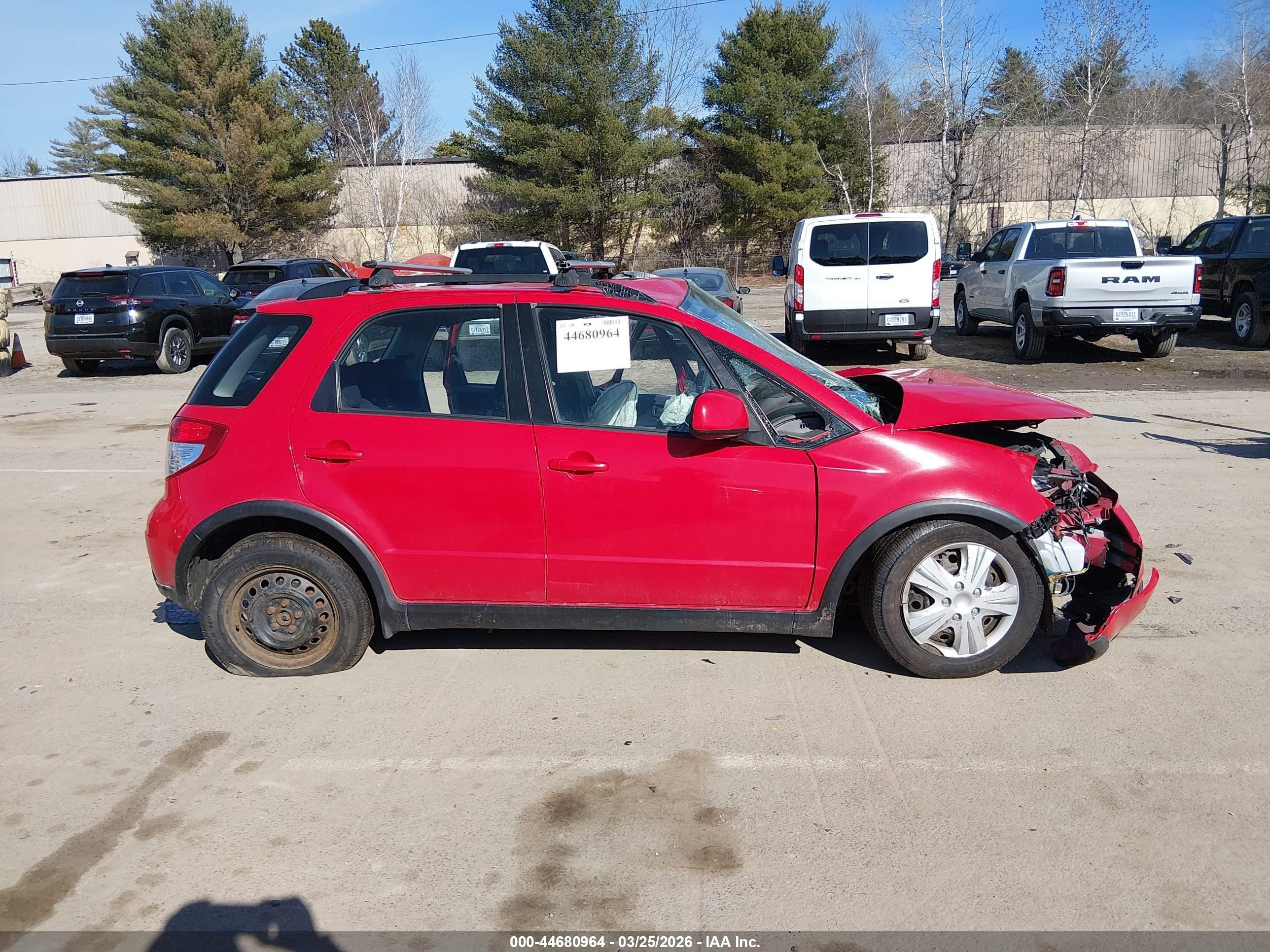 2010 Suzuki Sx4 Technology Red vin: JS2YB5A39A6300322