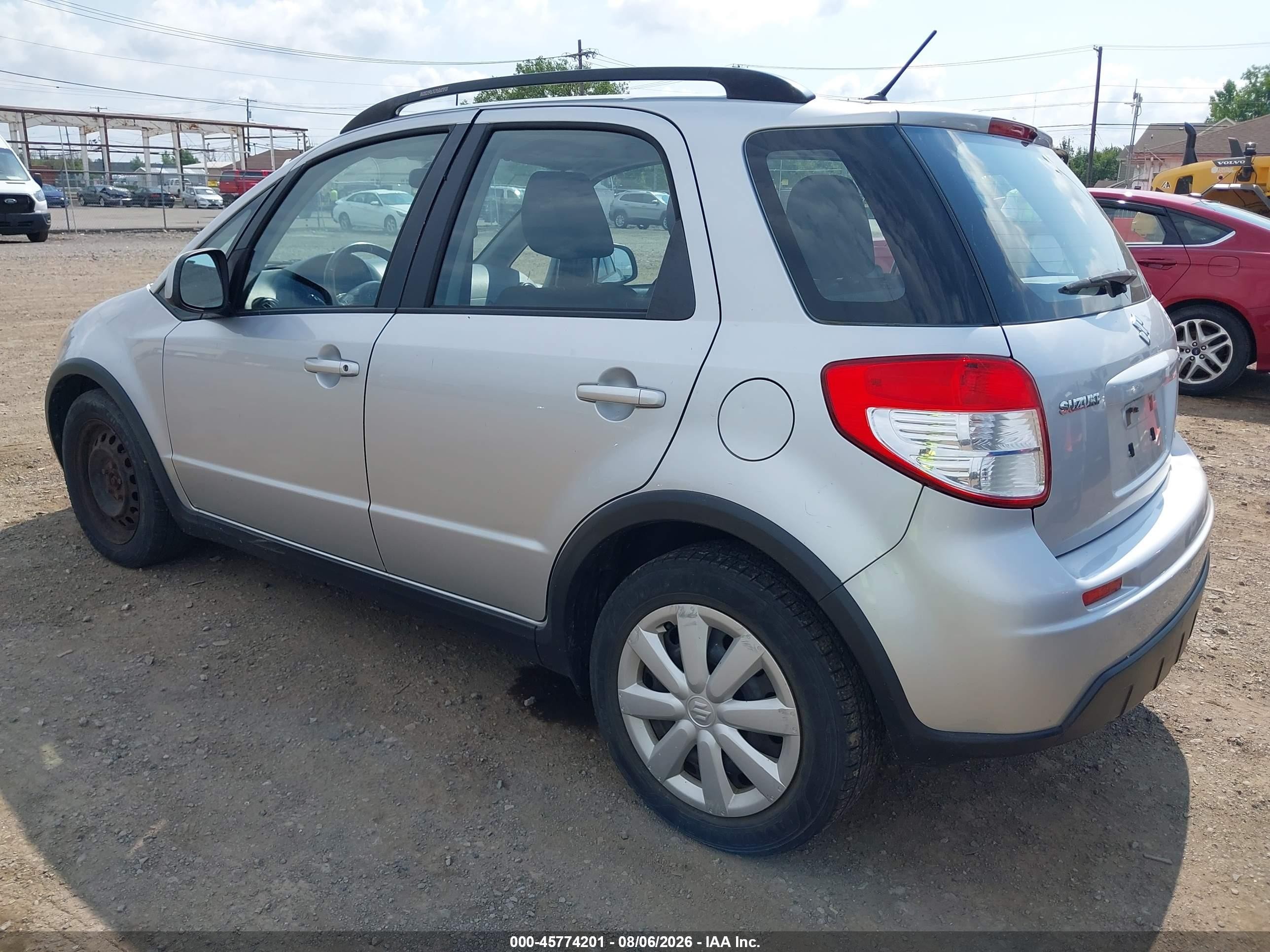 2011 Suzuki Sx4 Premium/tech Valu Pkg (nav) Silver vin: JS2YB5A39B6303643
