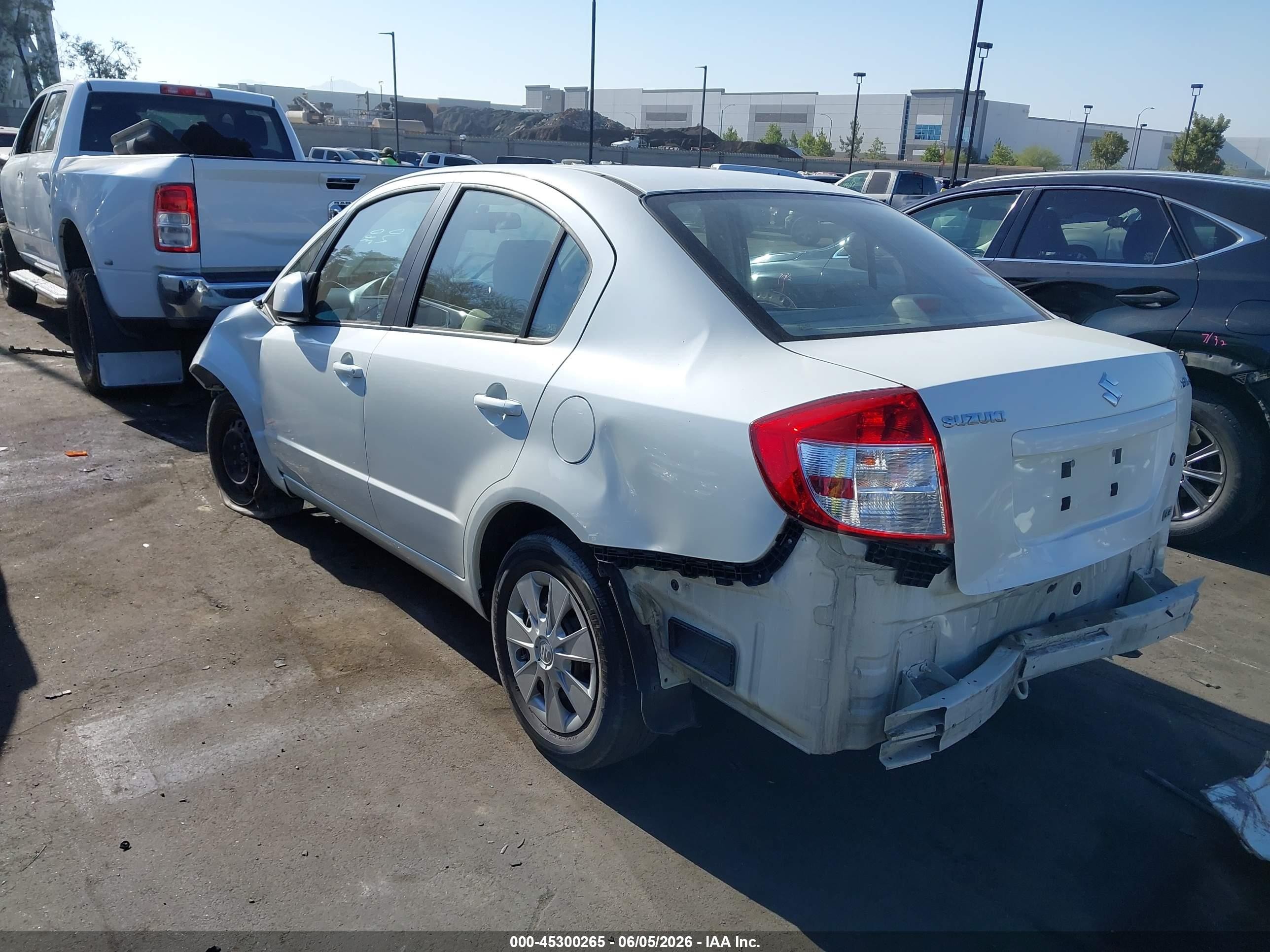 2009 Suzuki Sx4 Le/le Popular White vin: JS2YC412396200081