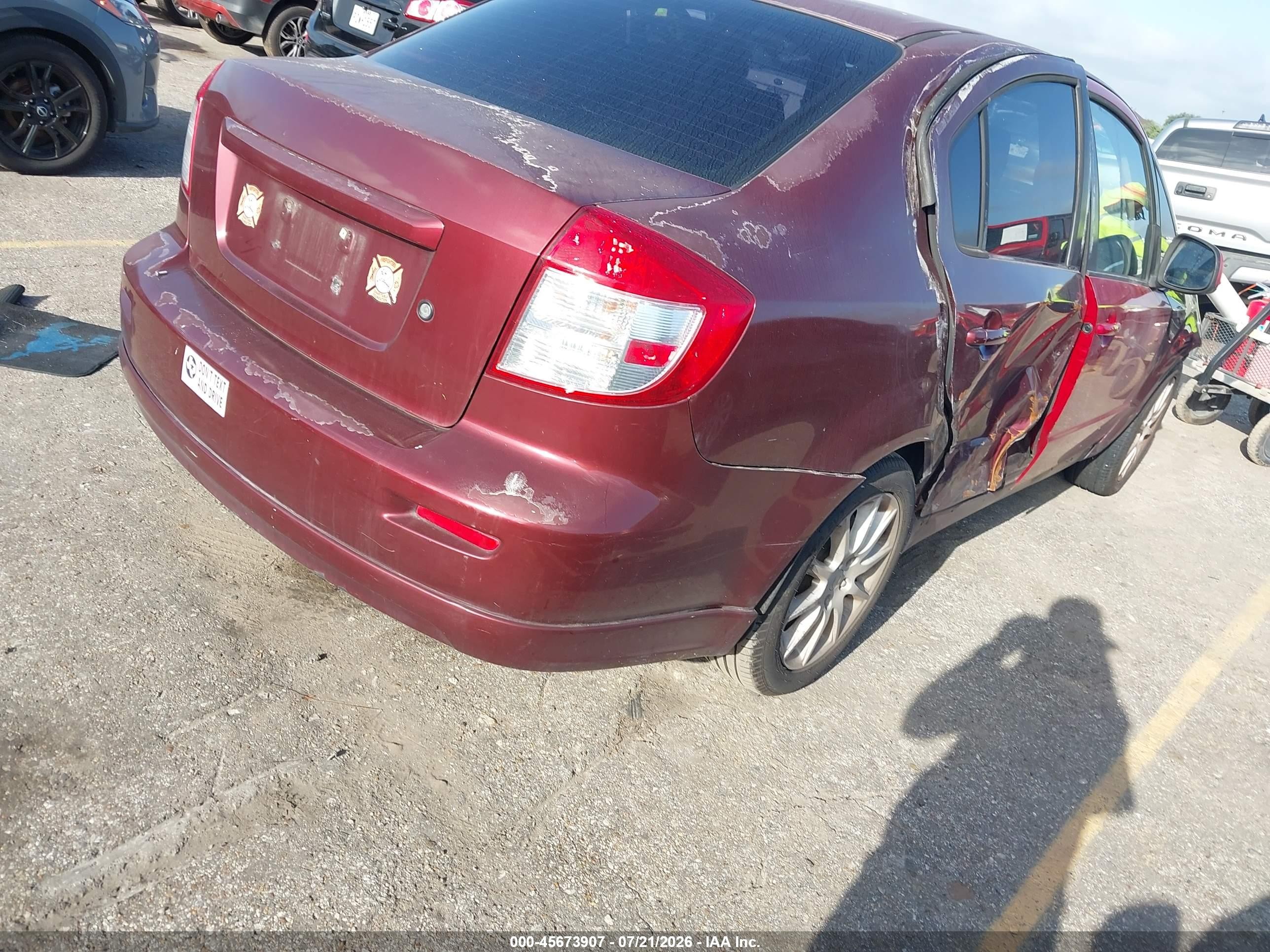 2008 Suzuki Sx4 Sport Convenience/sport Road Trip Edition Touring 2 Burgundy vin: JS2YC415185106683