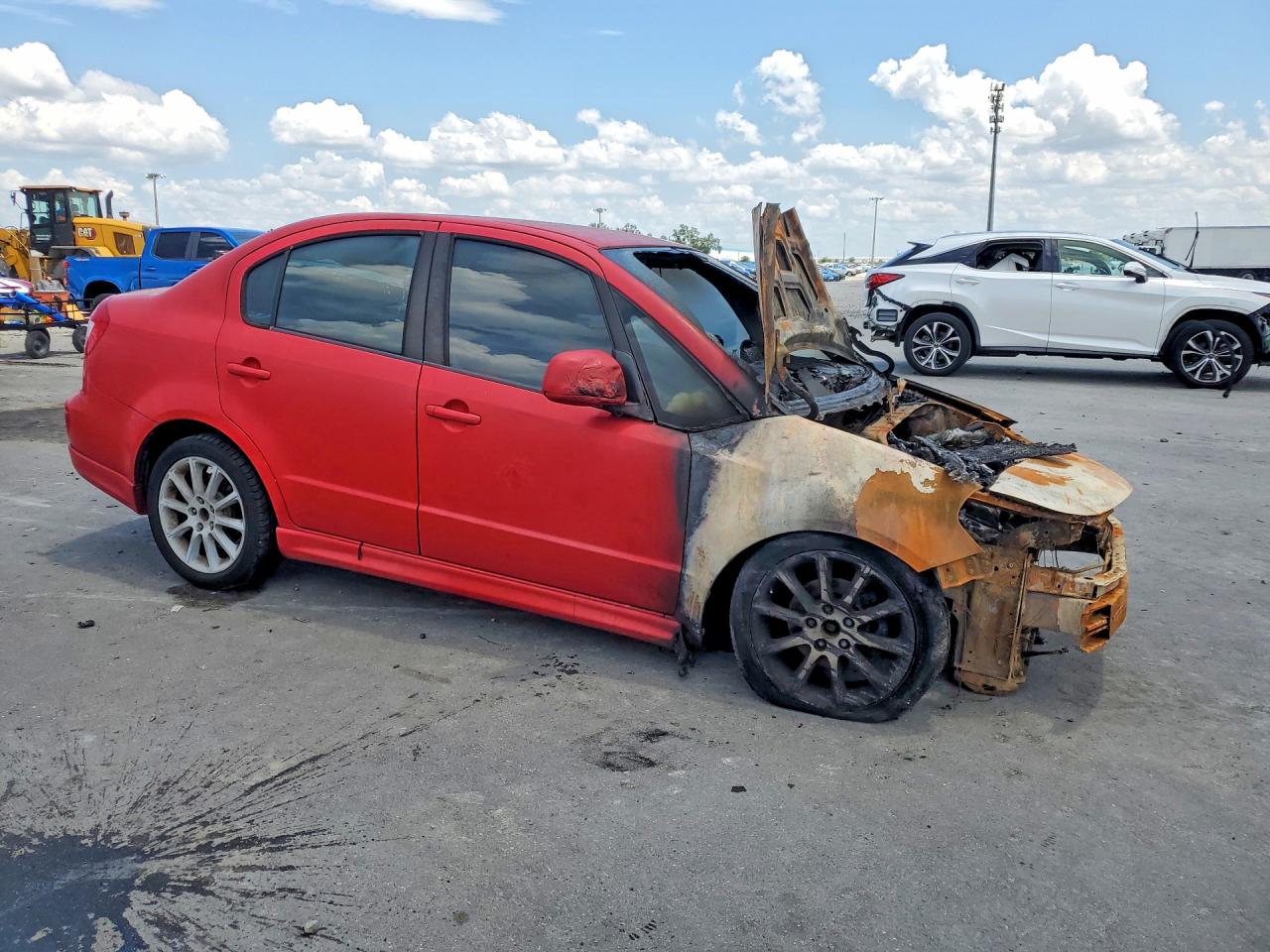 2008 Suzuki Sx4 Convenience Red vin: JS2YC415385105728