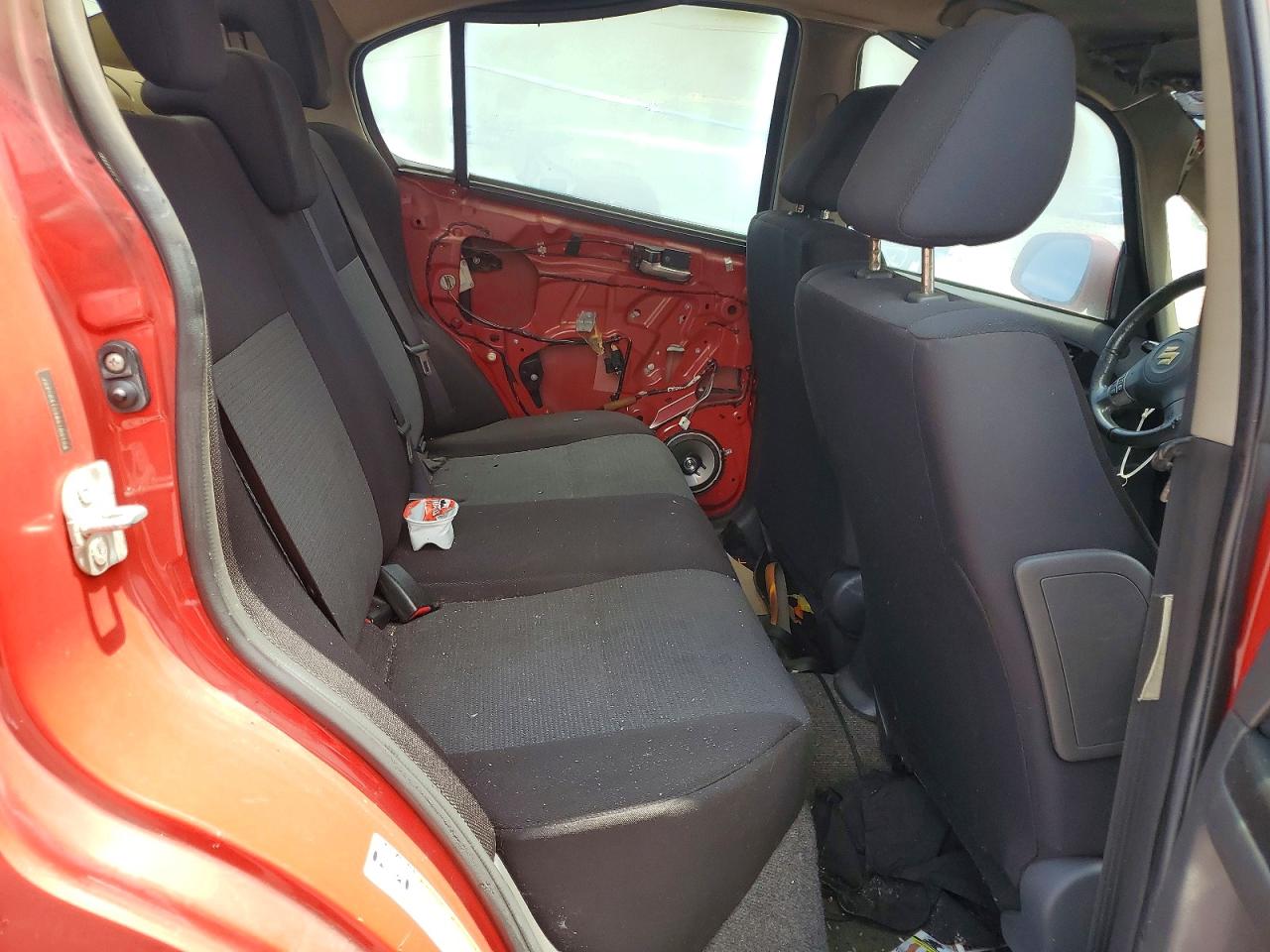 2008 Suzuki Sx4 Convenience Red vin: JS2YC415385105728