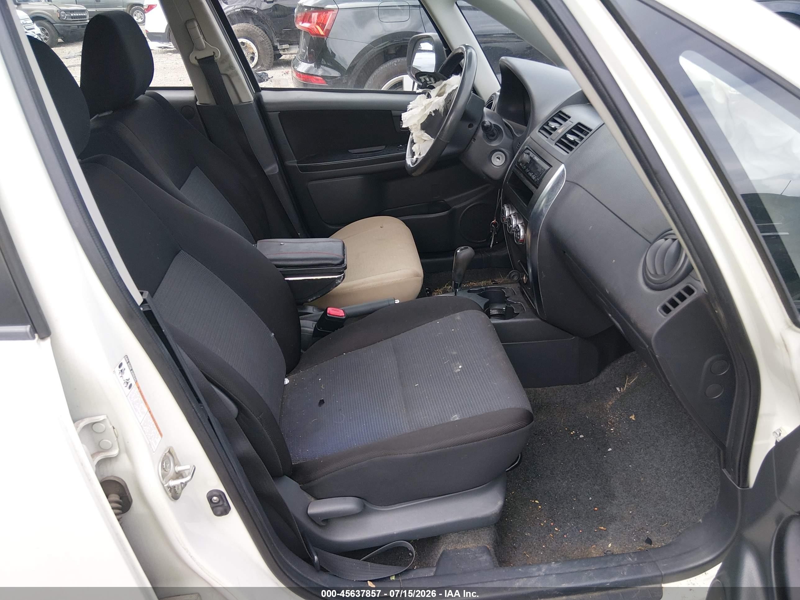 2008 Suzuki Sx4 Sport Convenience/sport Road Trip Edition Touring 2 Белый vin: JS2YC415485104572