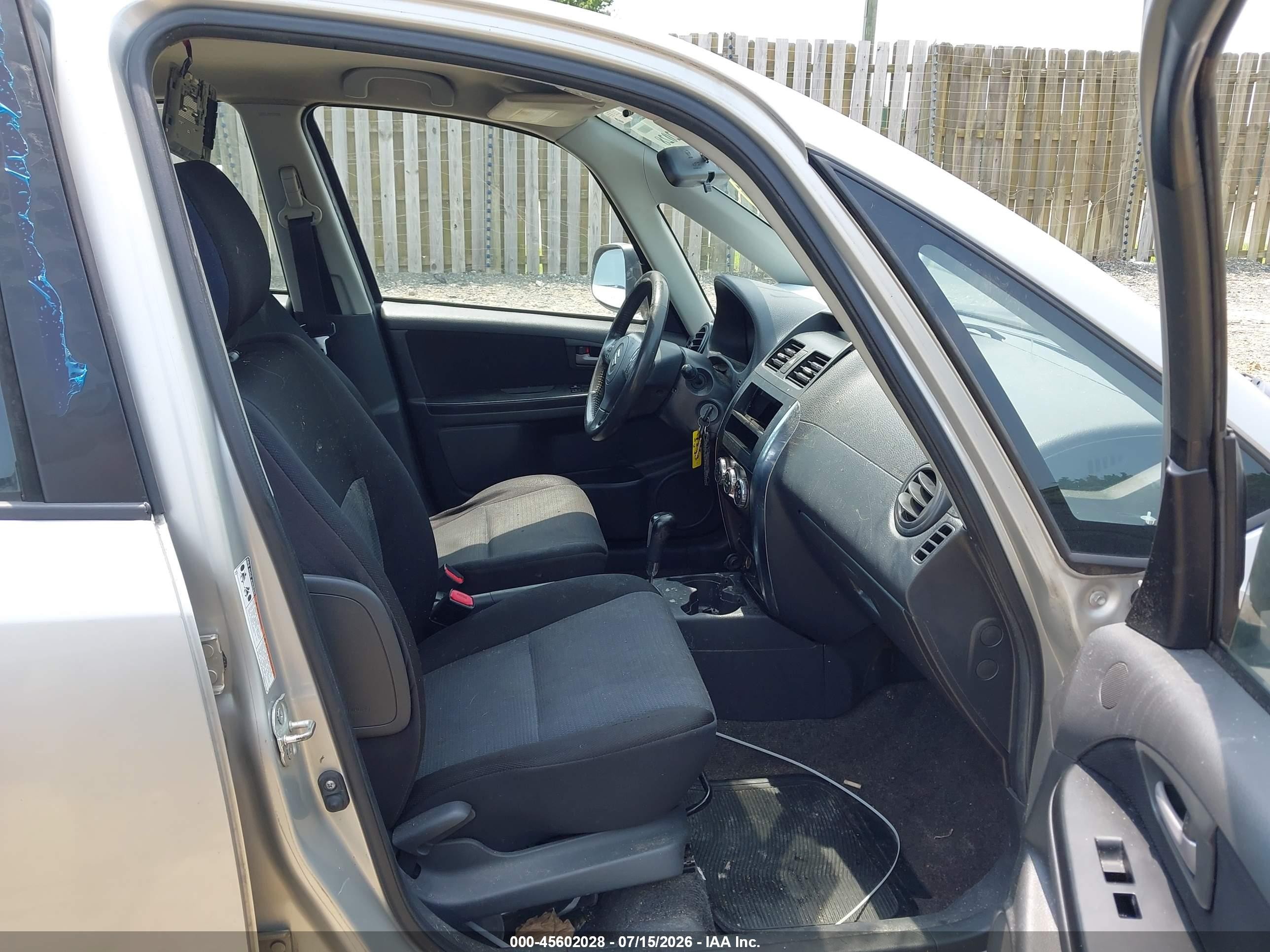 2008 Suzuki Sx4 Sport Convenience/sport Road Trip Edition Touring 2 Silver vin: JS2YC415985100419