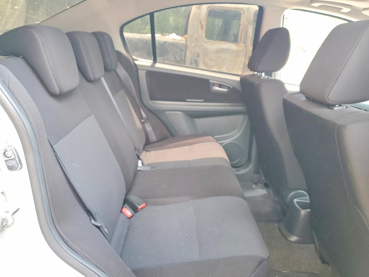 2008 Suzuki Sx4 Convenience Silver vin: JS2YC415985109427
