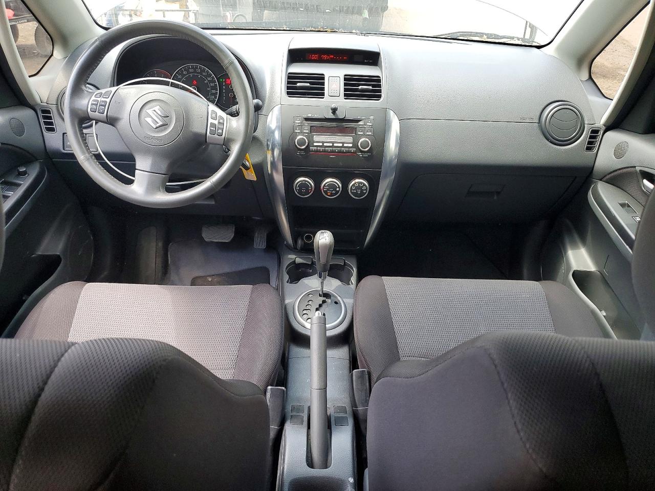 2008 Suzuki Sx4 Convenience Silver vin: JS2YC415985109427