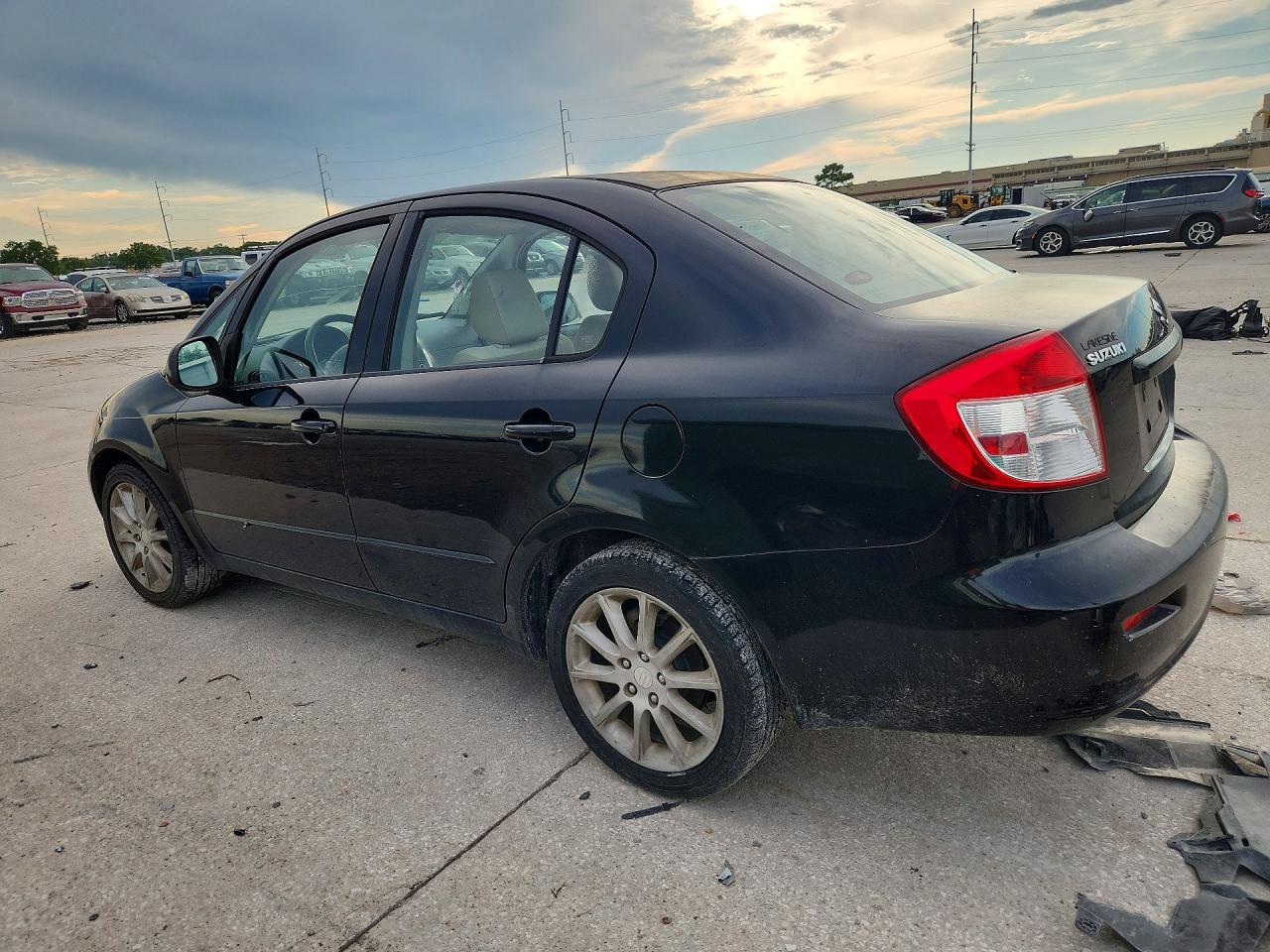 2011 Suzuki Sx4 Le Black vin: JS2YC5A21B6303012
