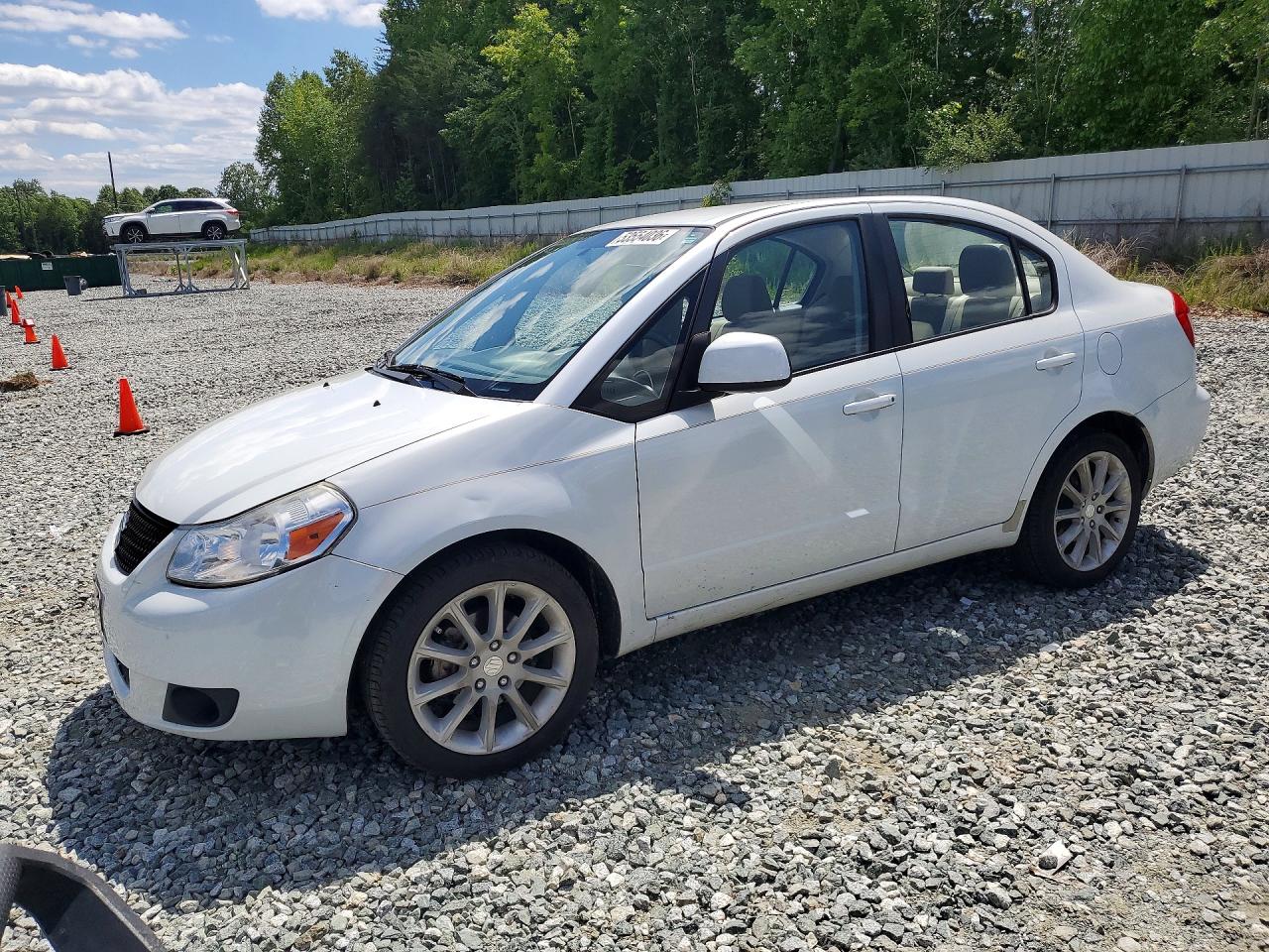2011 Suzuki Sx4 Le White vin: JS2YC5A23B6304436