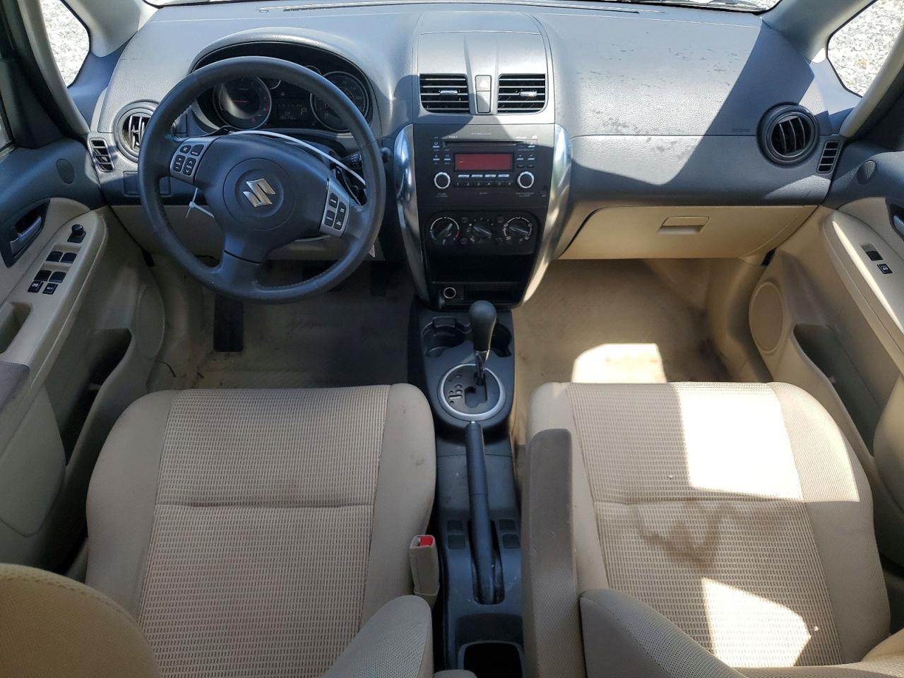 2011 Suzuki Sx4 Le White vin: JS2YC5A23B6304436