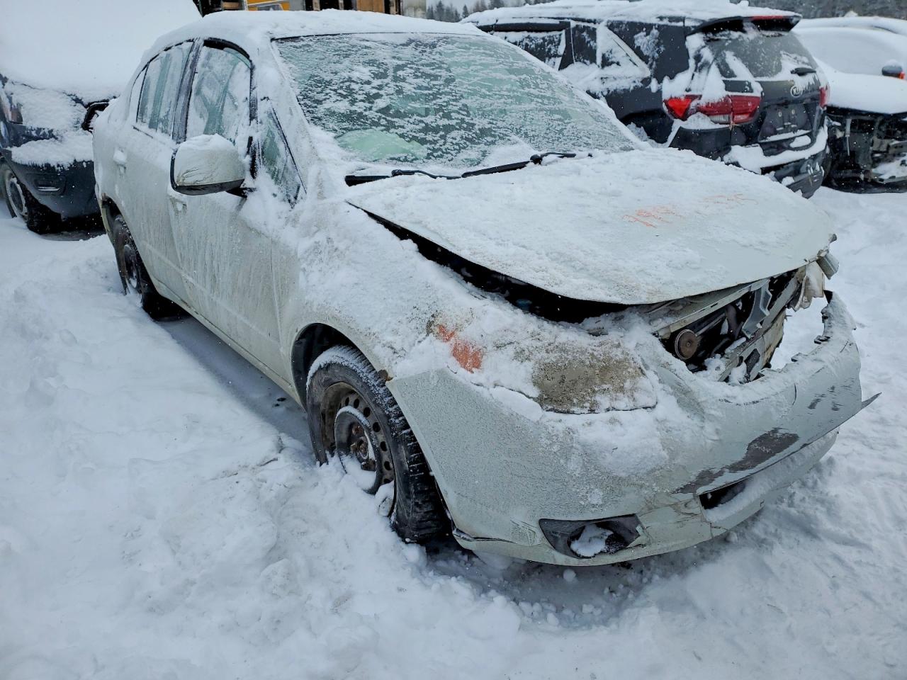 2010 Suzuki Sx4 Le White vin: JS2YC5A25A6304145