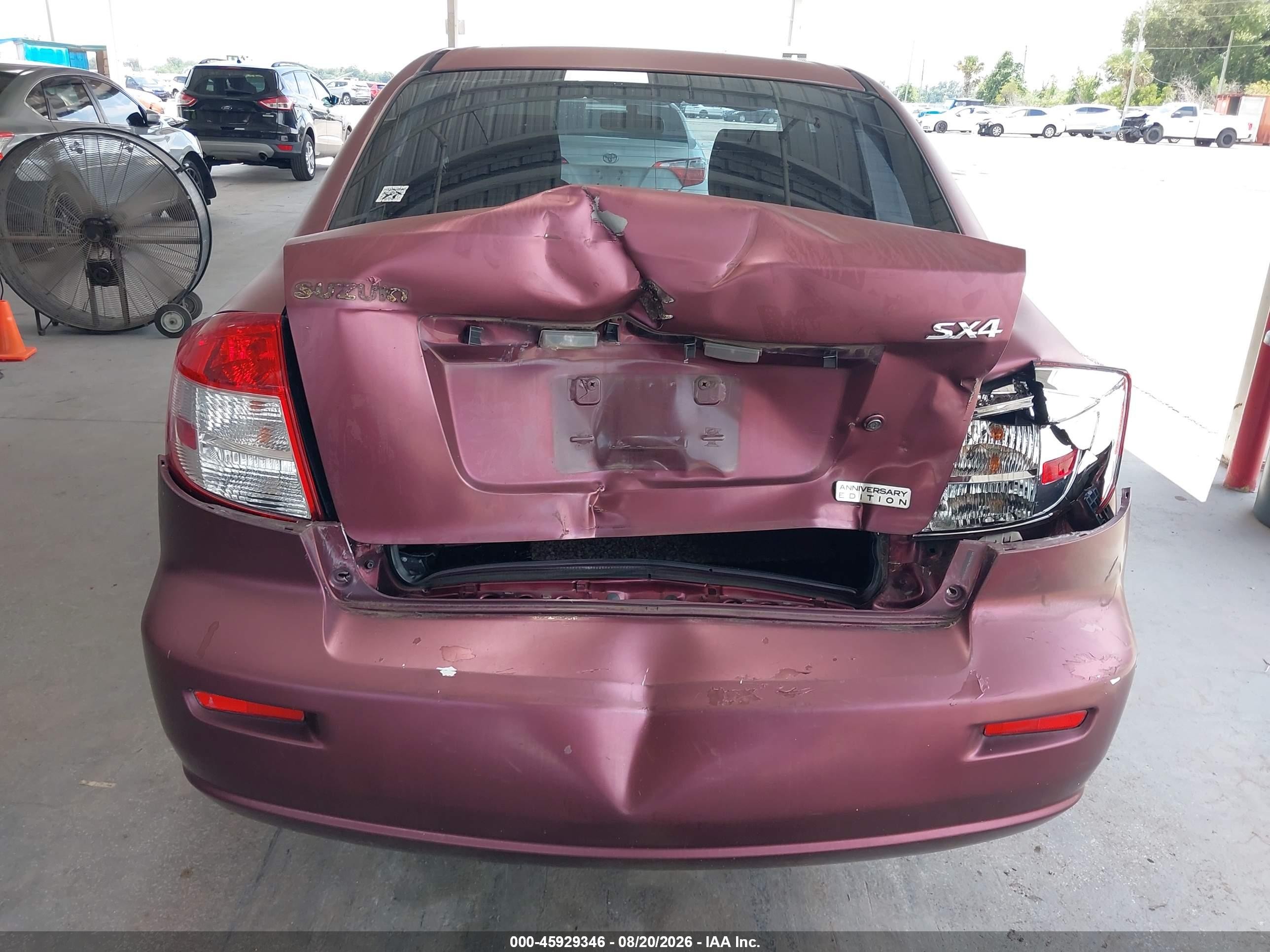 2011 Suzuki Sx4 Le/le Anniversary Edition Burgundy vin: JS2YC5A27B6303273