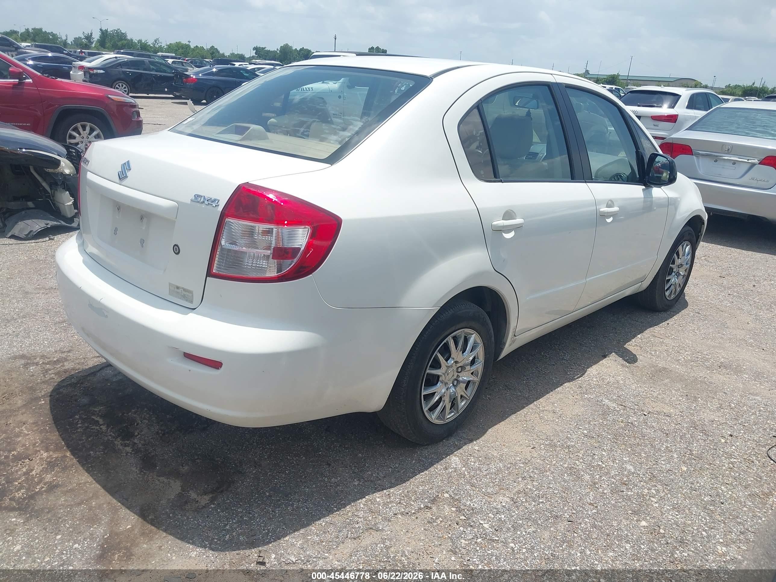 2011 Suzuki Sx4 Le/le Anniversary Edition White vin: JS2YC5A2XB6302330