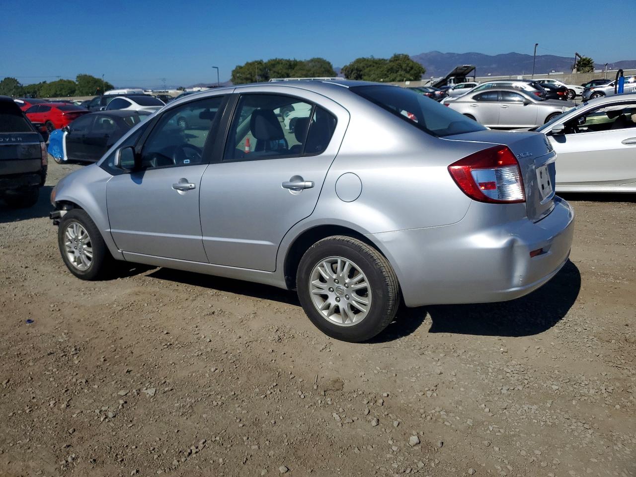 2013 Suzuki Sx4 Le Silver vin: JS2YC5A30D6101905