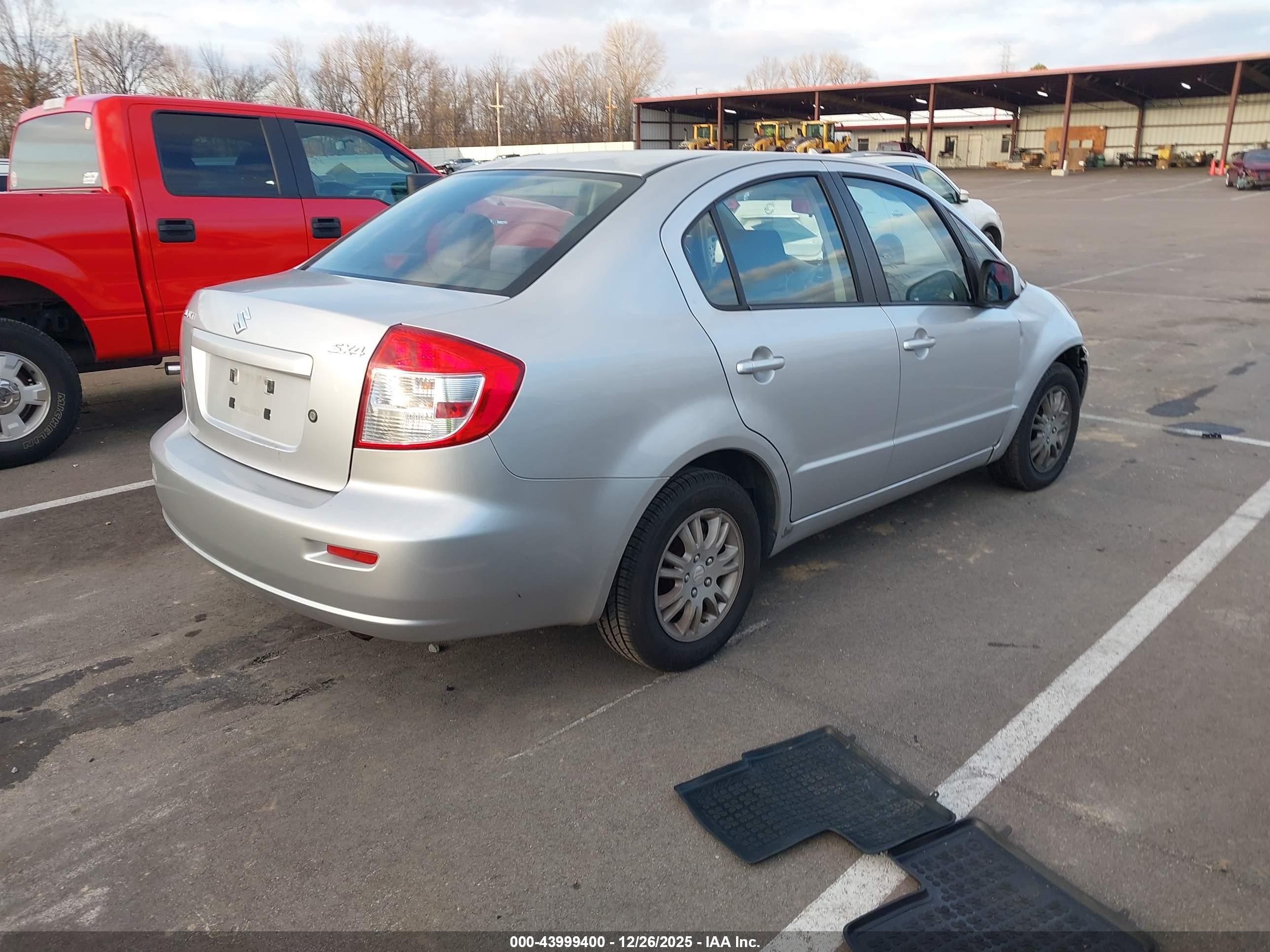 2013 Suzuki Sx4 Le/le Popular Silver vin: JS2YC5A33D6100814