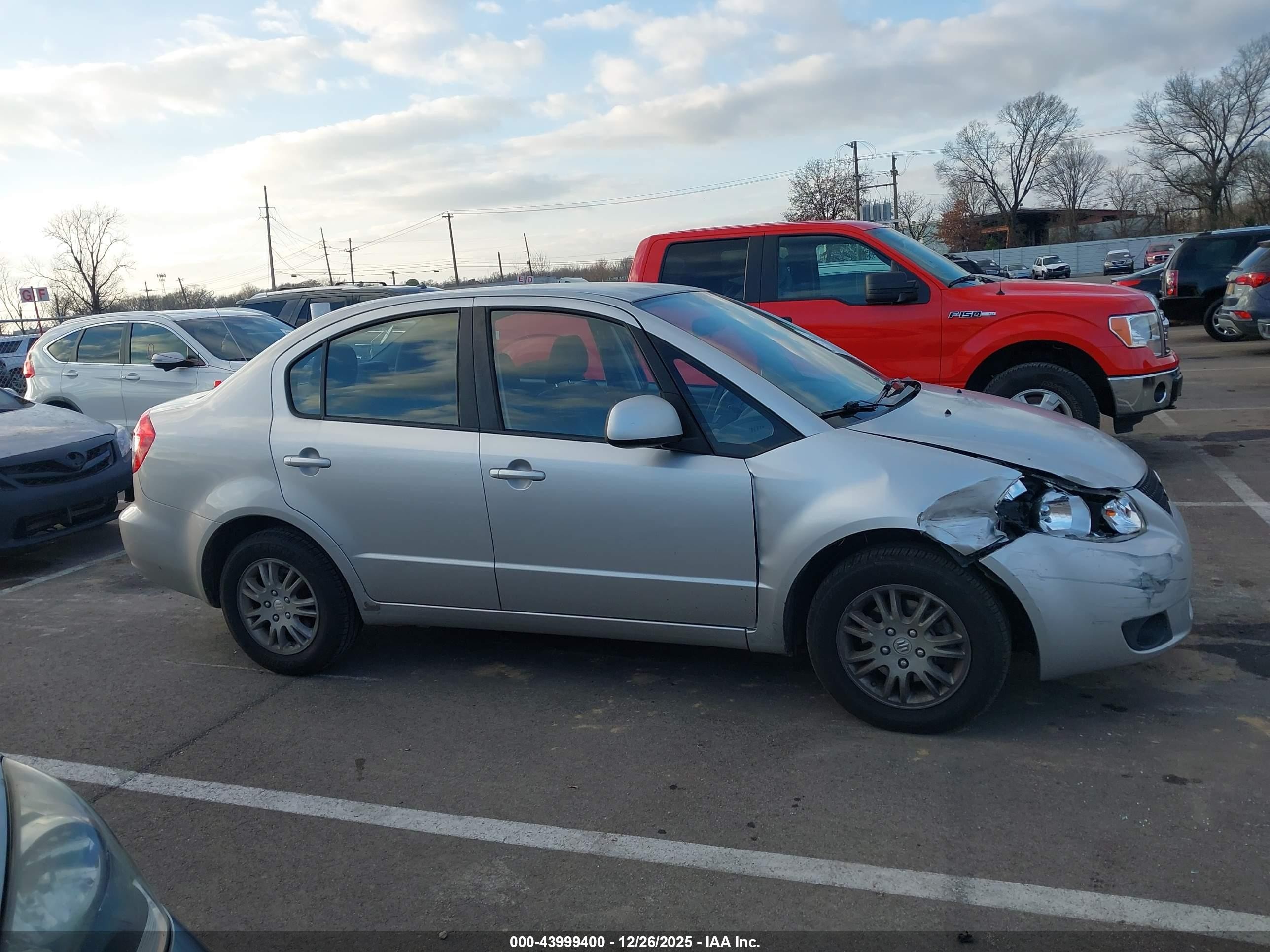 2013 Suzuki Sx4 Le/le Popular Silver vin: JS2YC5A33D6100814