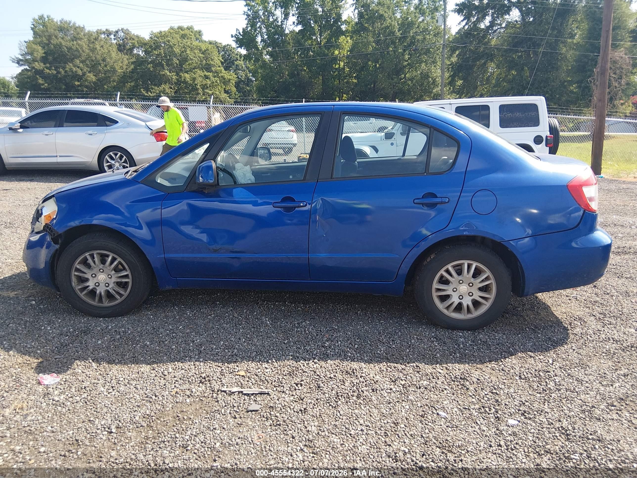 2013 Suzuki Sx4 Le/le Popular Blue vin: JS2YC5A39D6101157