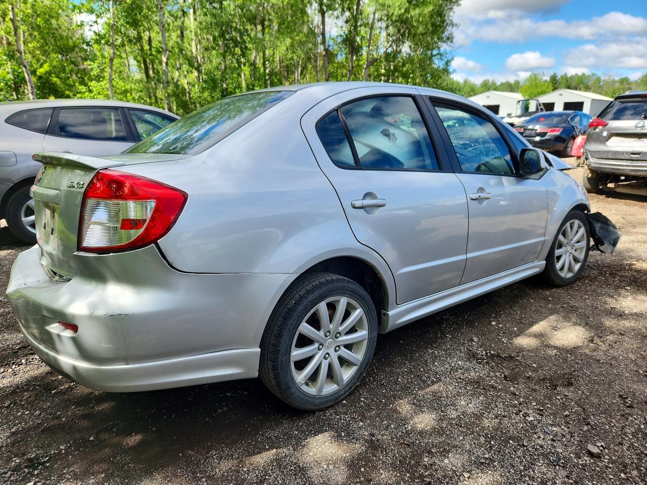 2010 Suzuki Sx4 Sport Silver vin: JS2YC5A91A6300039